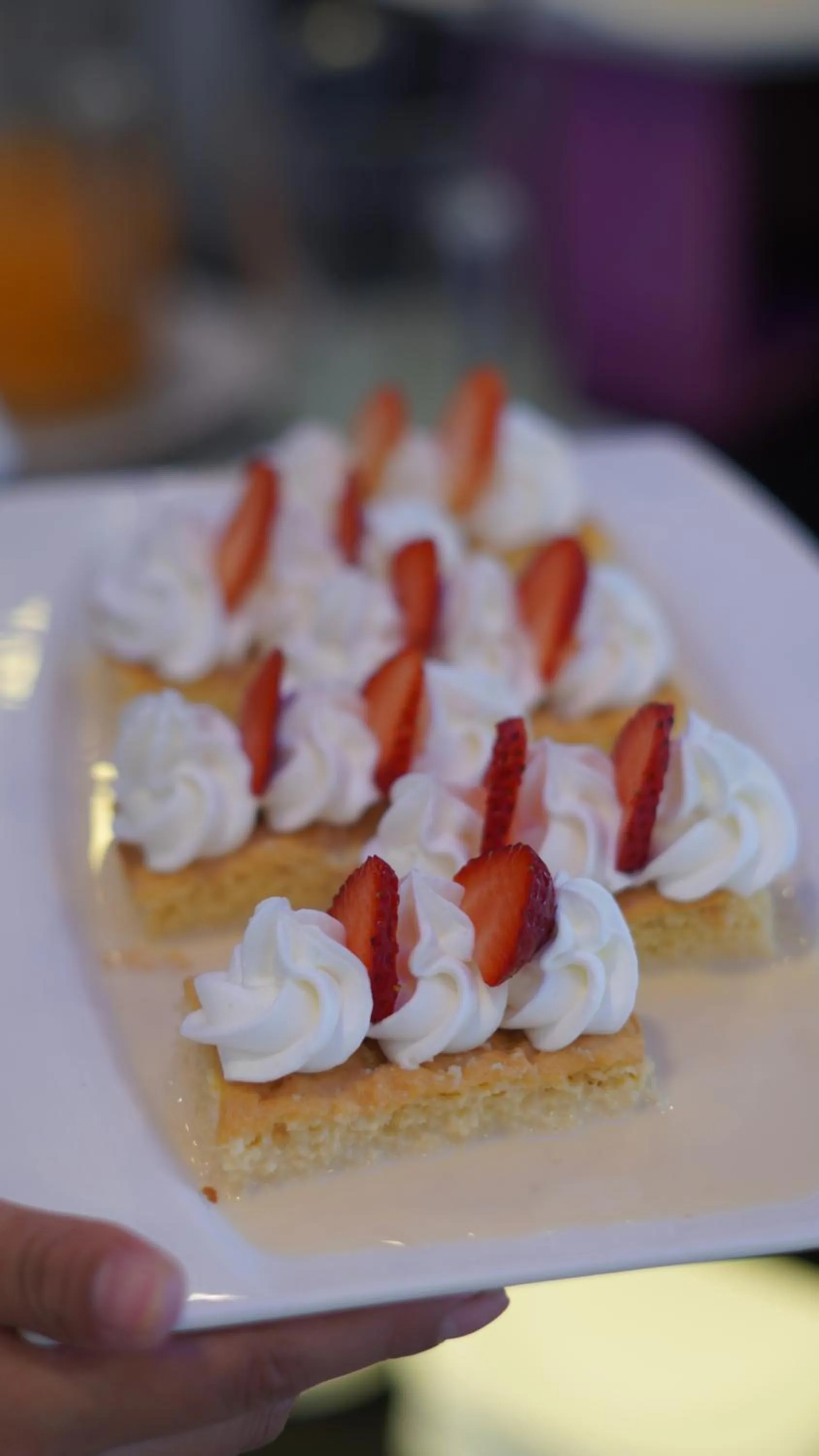 Food and drinks in Delfines Apart Hotel