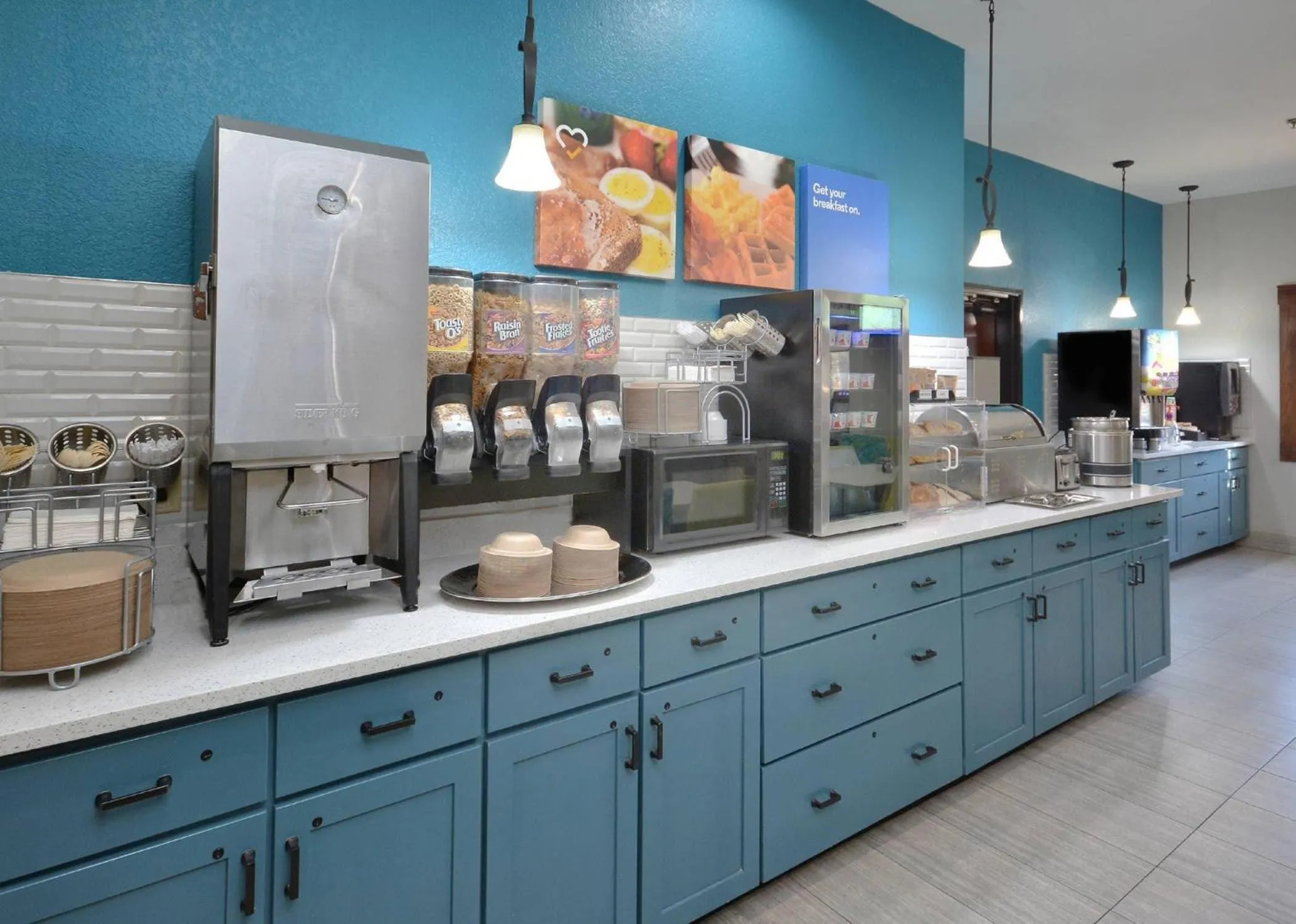 Breakfast in Brookstone Lodge near Biltmore Village, an Ascend Collection Hotel