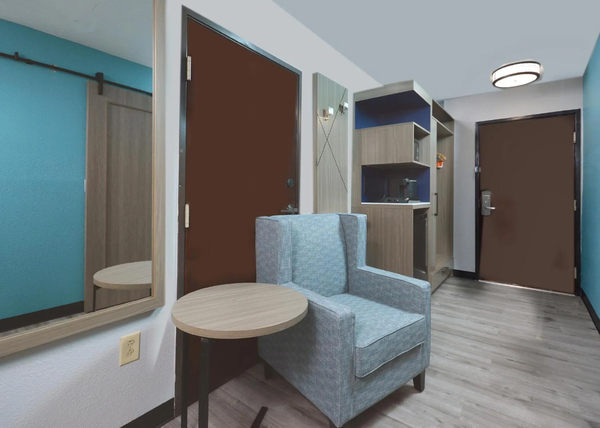 Kitchen or kitchenette in Brookstone Lodge near Biltmore Village, an Ascend Collection Hotel