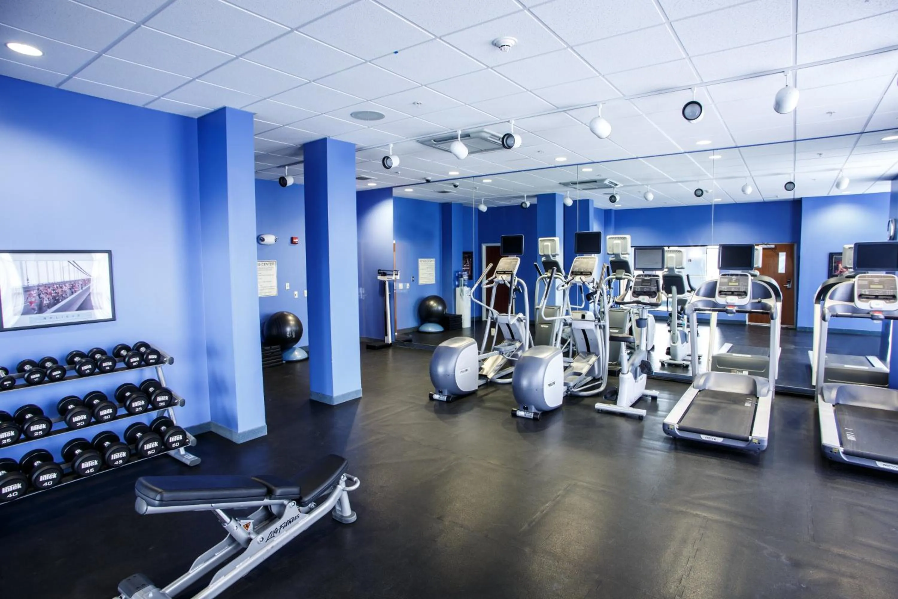Fitness centre/facilities in Holiday Inn Express & Suites Harrisburg West