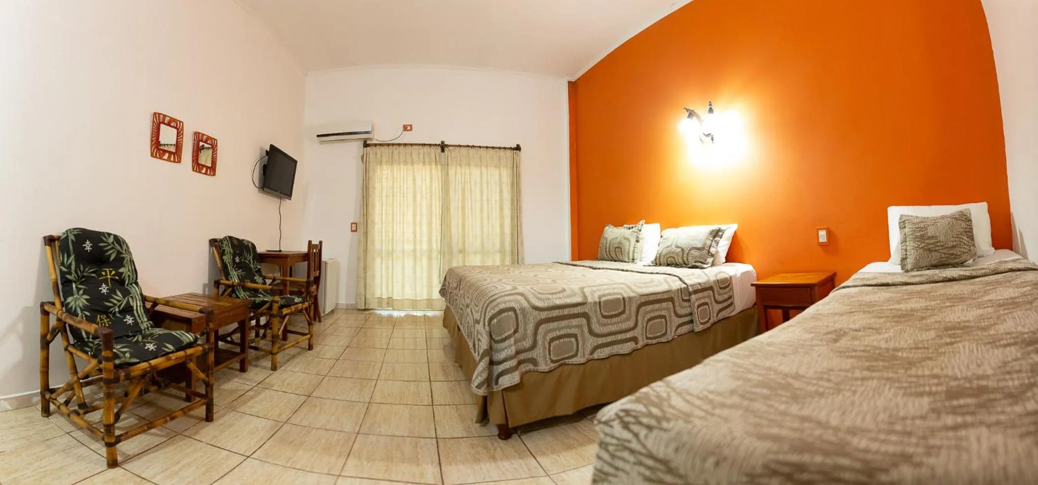 Bed in Palo Rosa Lodge