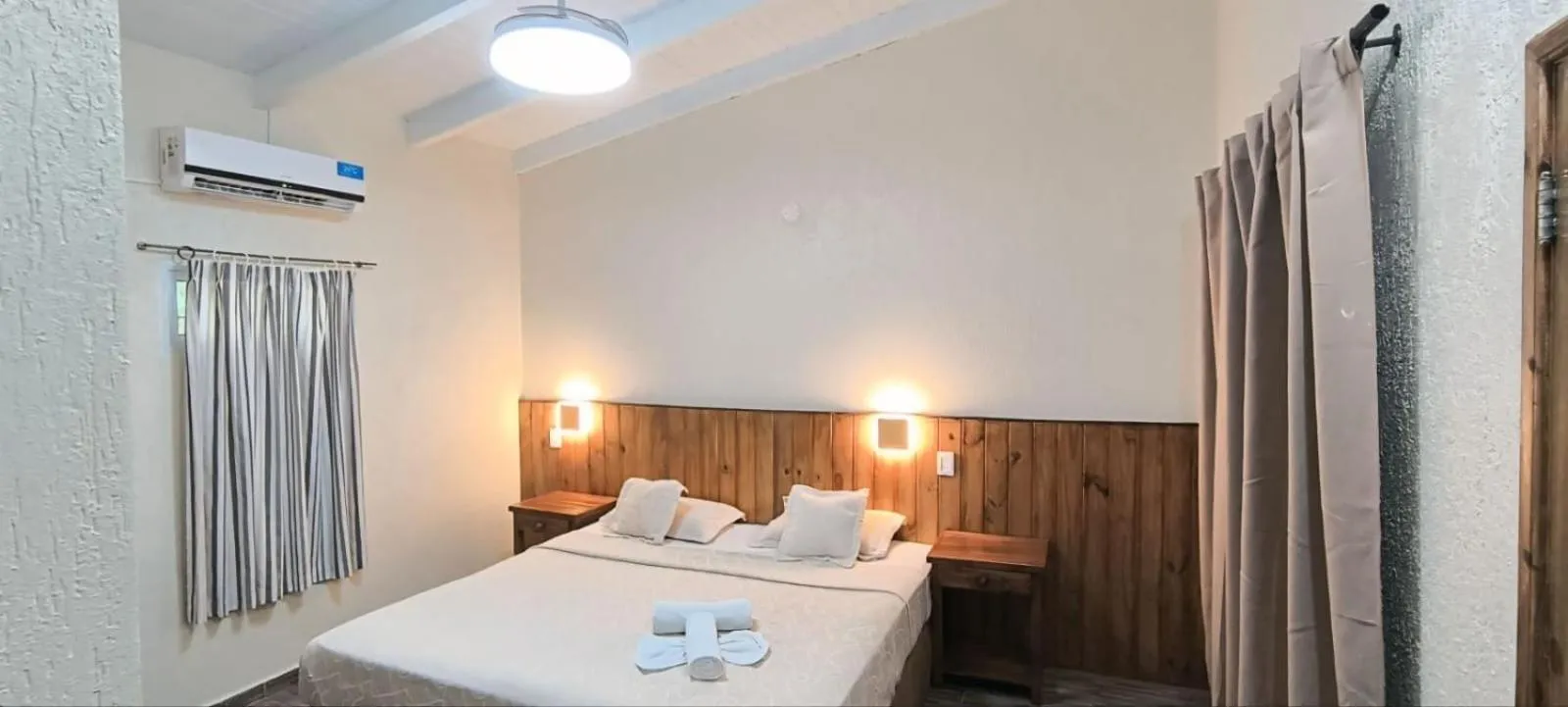 Bed in Palo Rosa Lodge