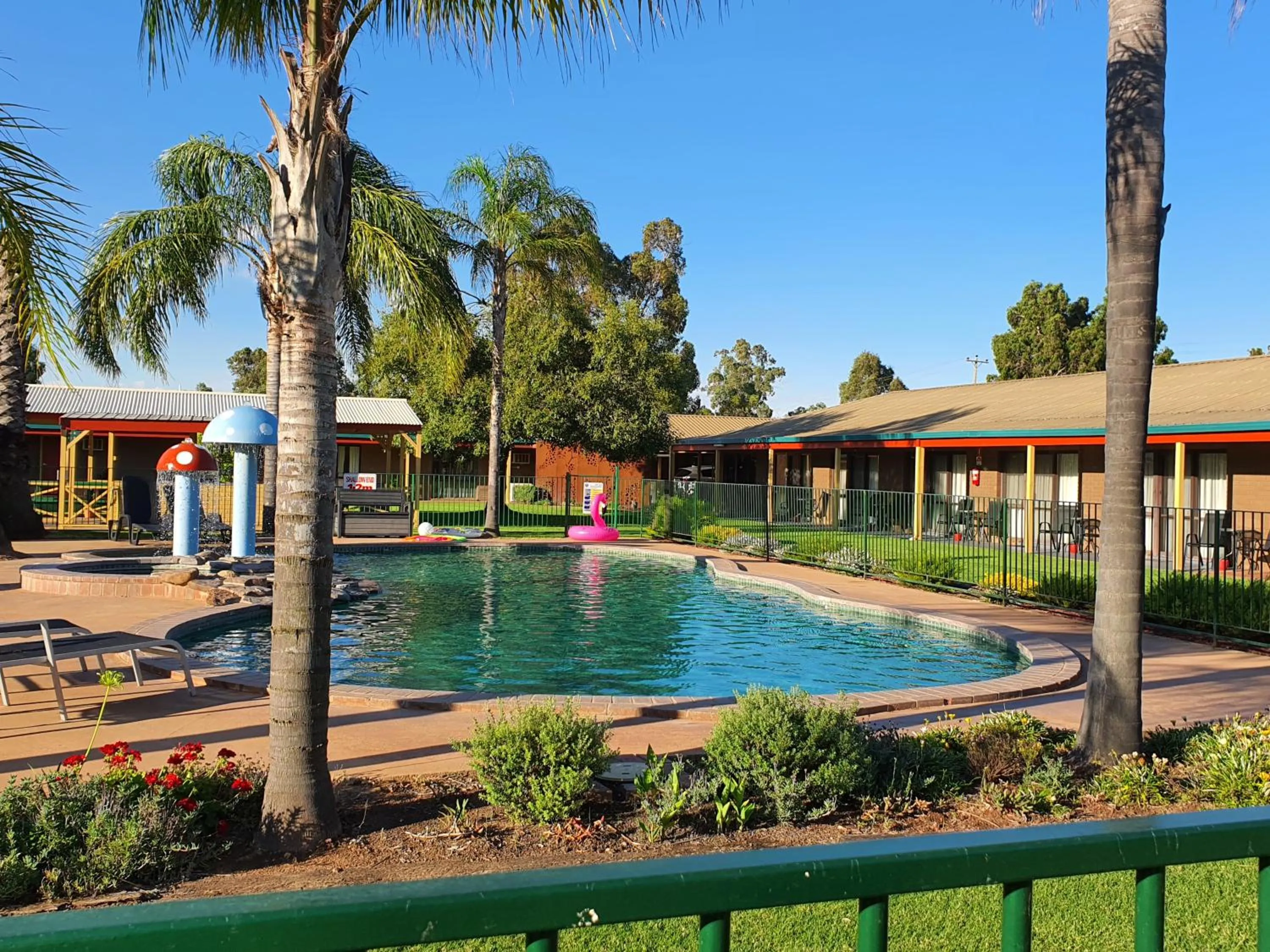 Property building in Barooga Country Inn Motel