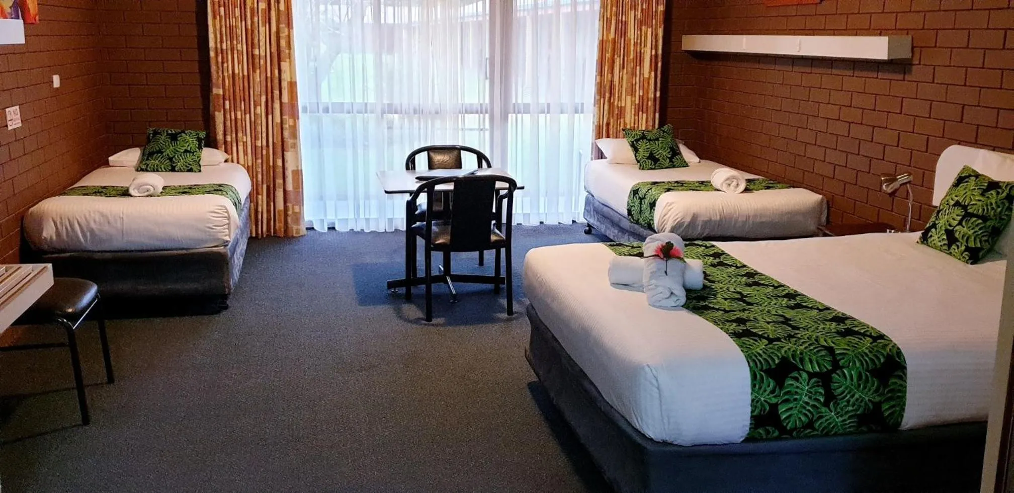 Photo of the whole room, Bed in Barooga Country Inn Motel