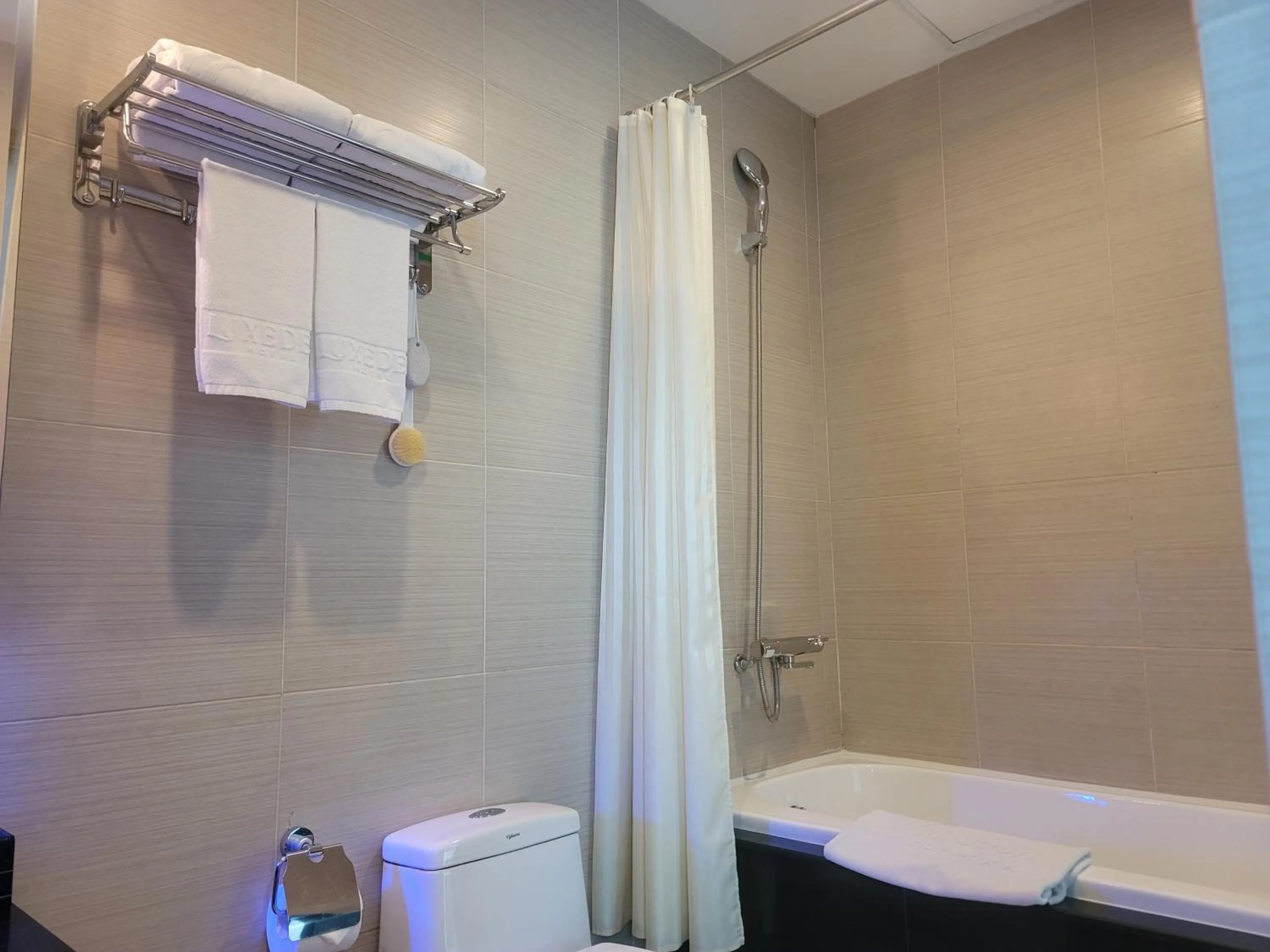 Bathroom in Luxeden Hotel Hanoi