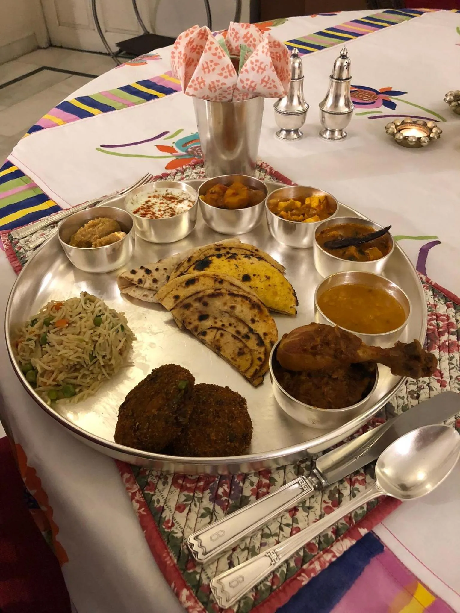 Food in Barwara Kothi