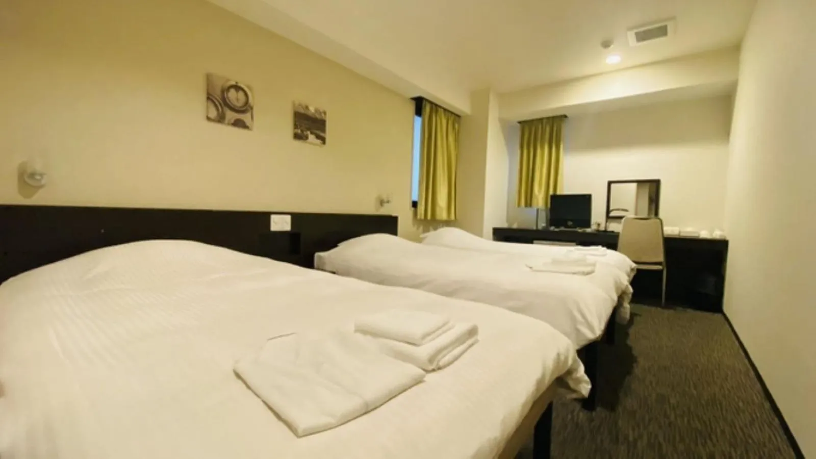 Photo of the whole room, Bed in Business Hotel Sunpu