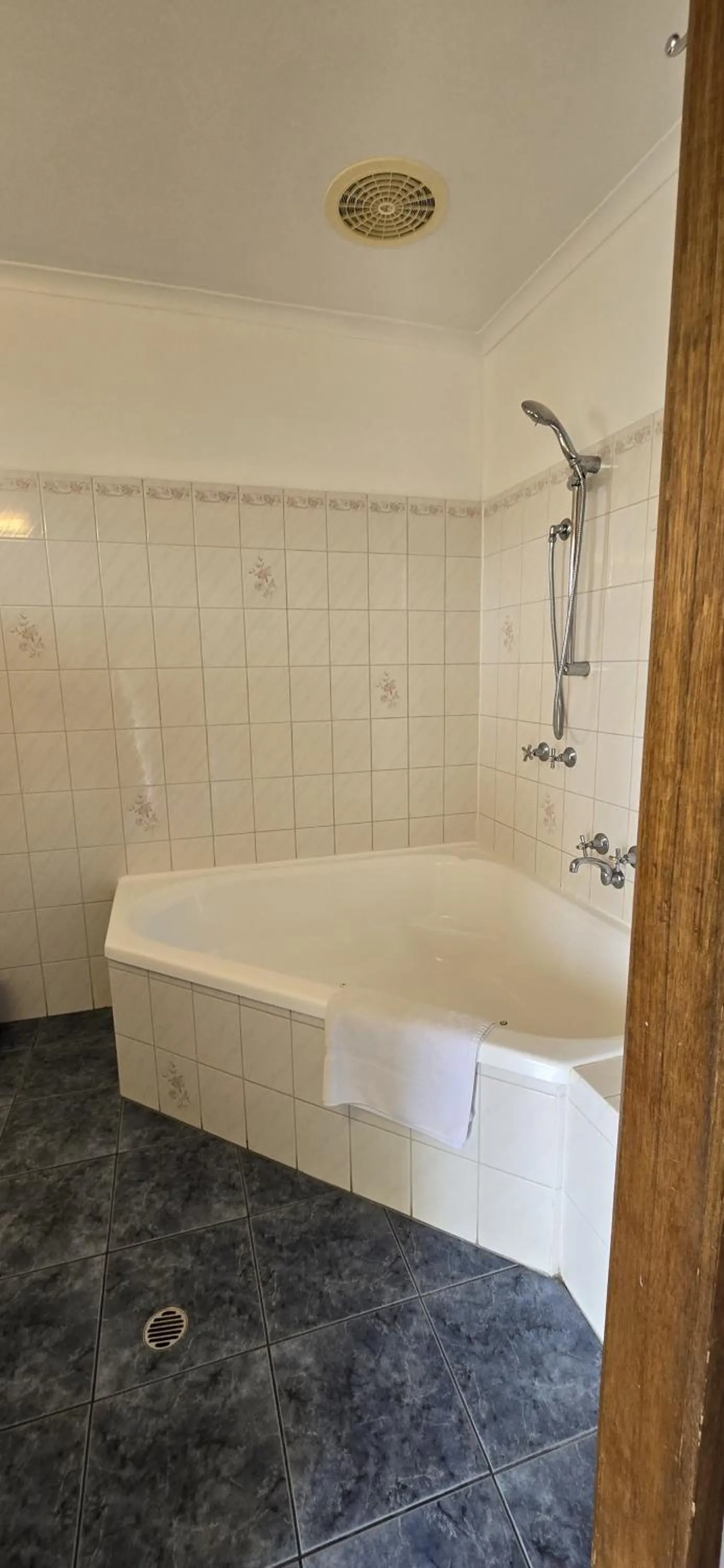 Whalers Rest Motor Inn