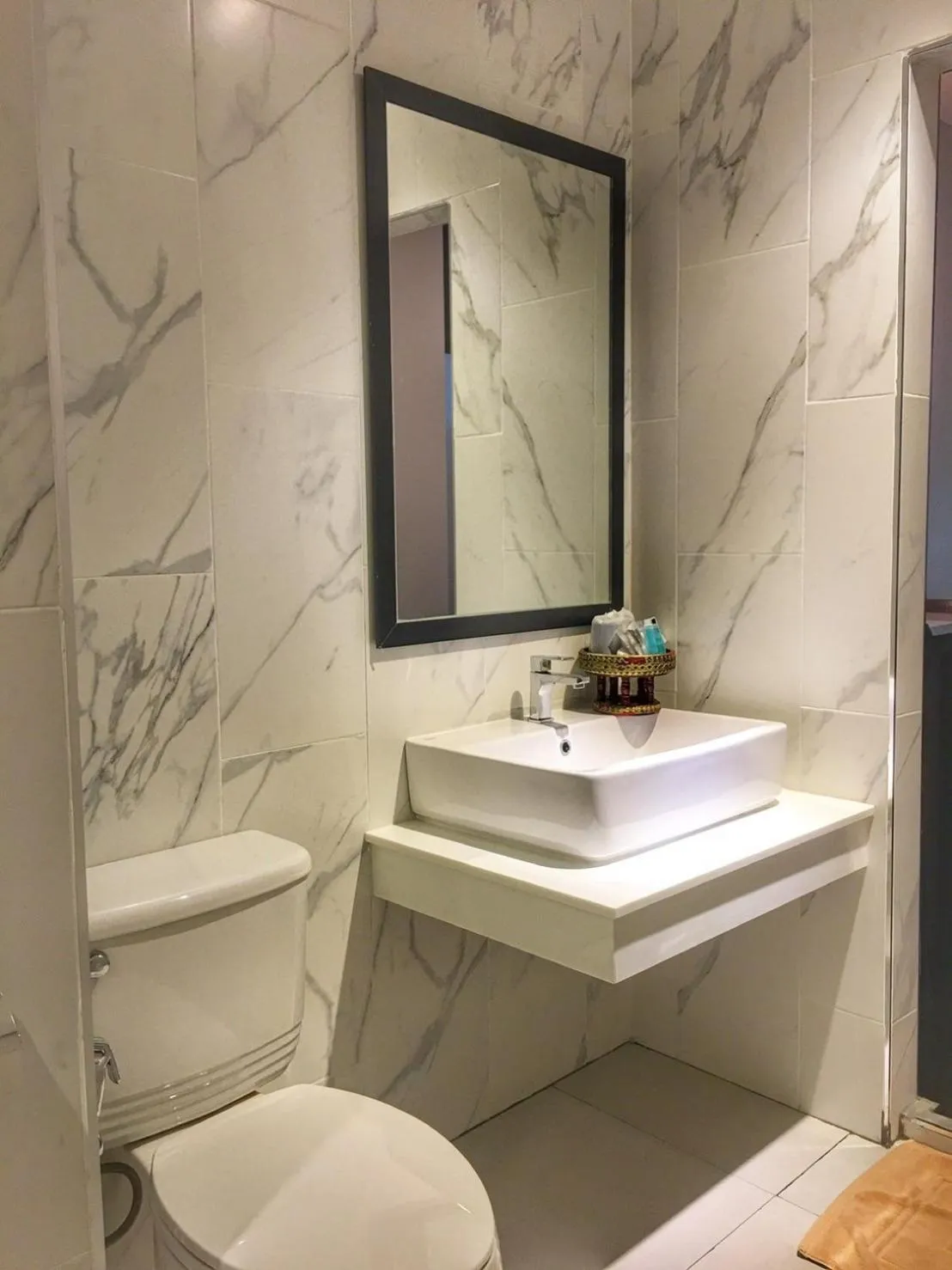 Shower in Diamond Park Inn Chiangrai & Resort