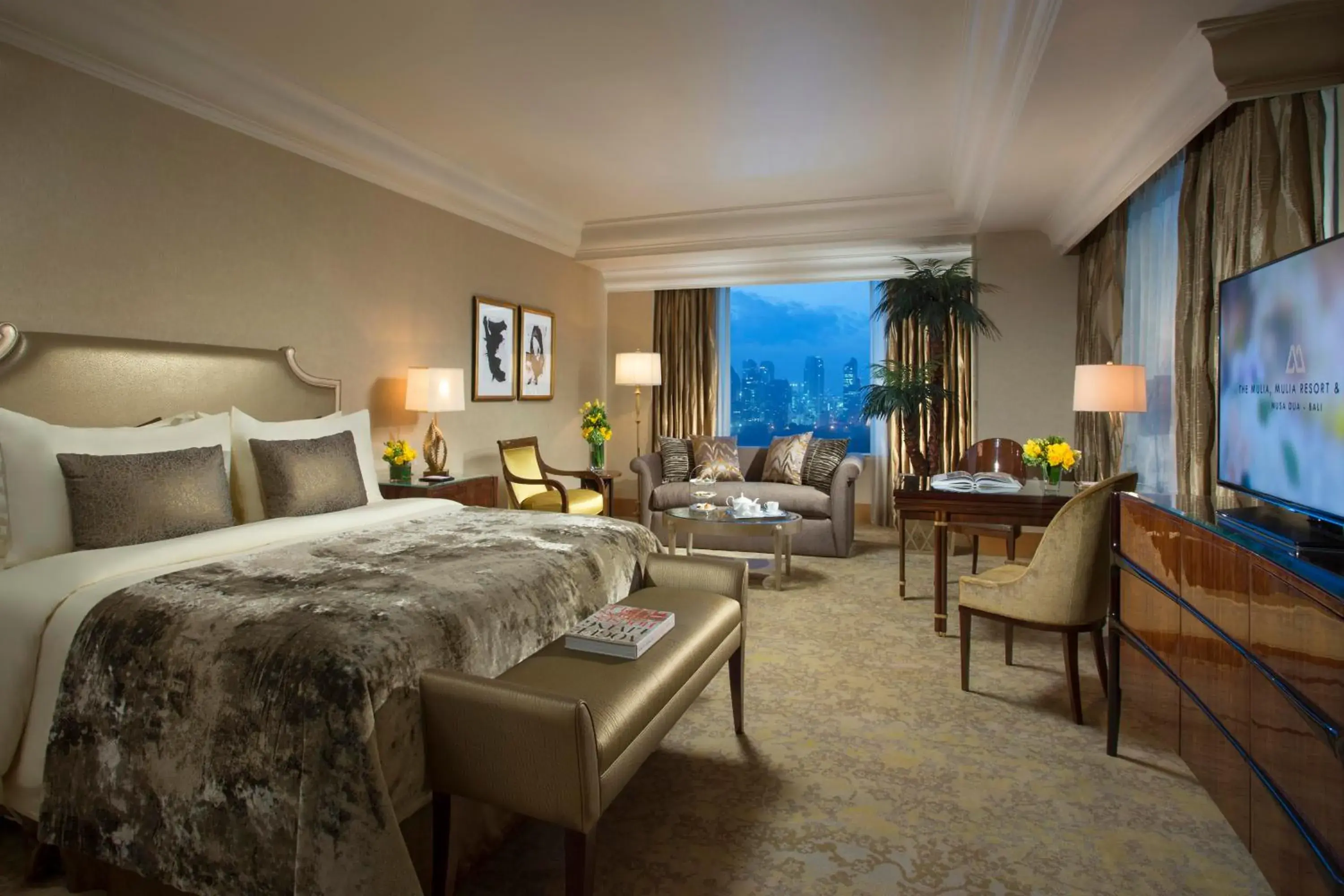 Junior Suite in Hotel Mulia Senayan, Jakarta Junior Suite in Hotel Mulia Senayan, Jakarta