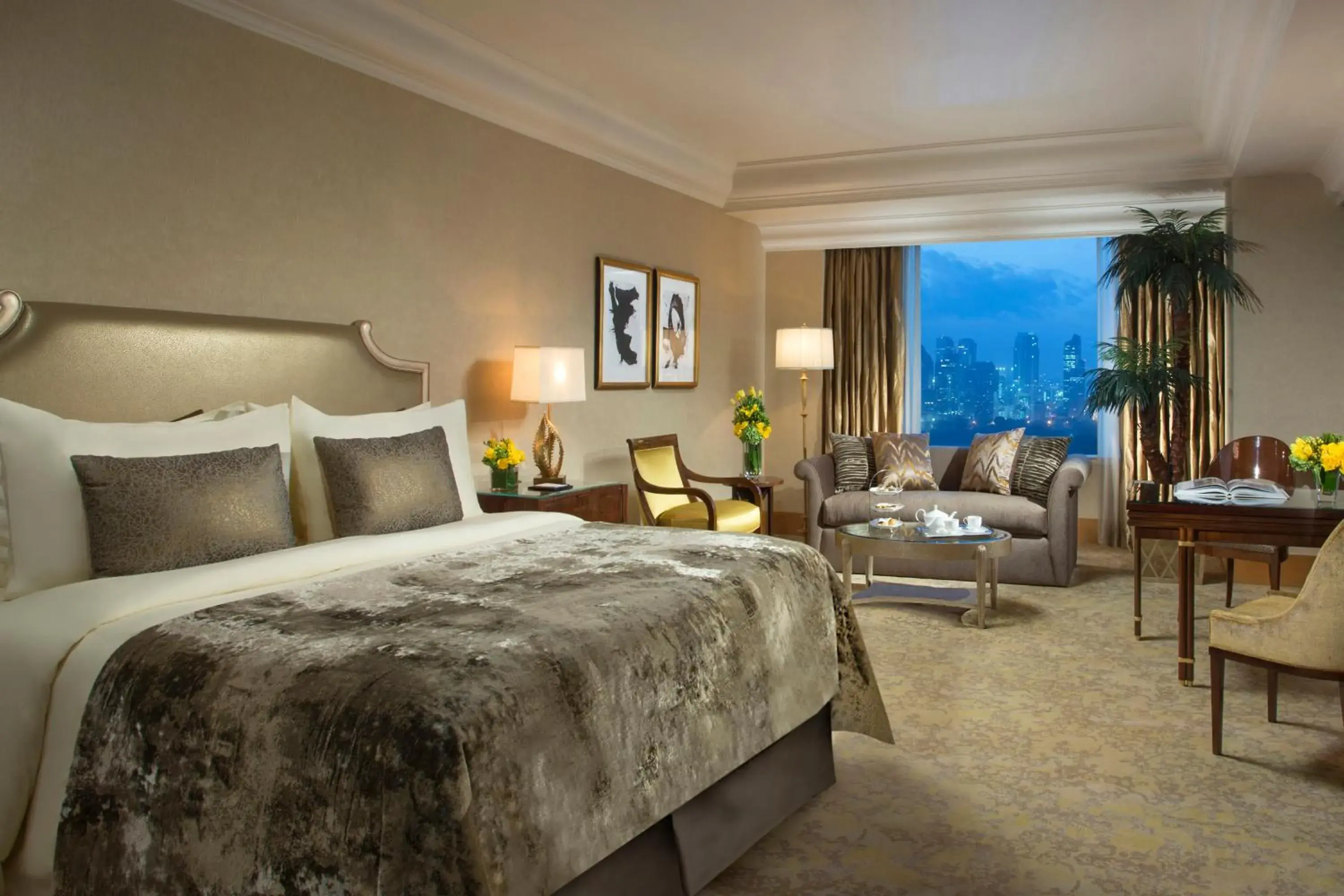 Executive Double Room in Hotel Mulia Senayan, Jakarta Executive Double Room in Hotel Mulia Senayan, Jakarta