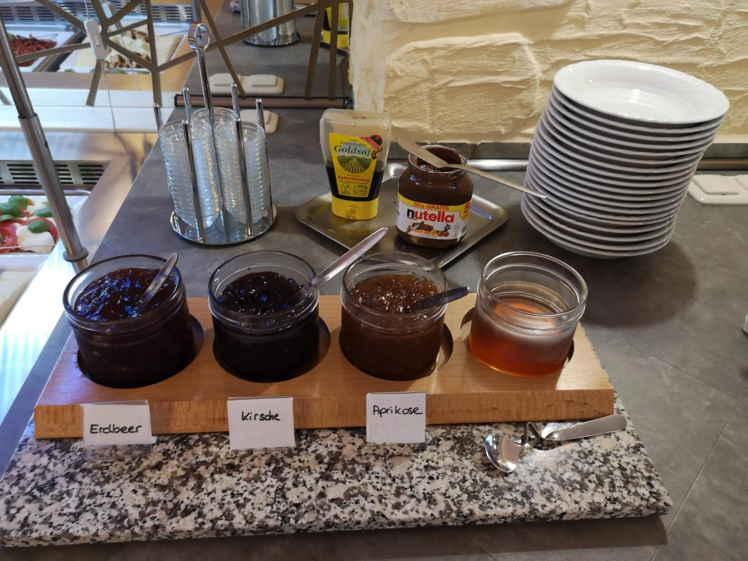 Breakfast in Hotel Köln-Bonn