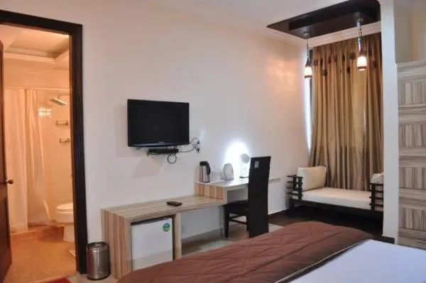 Bed in Solo Victoria Hotel