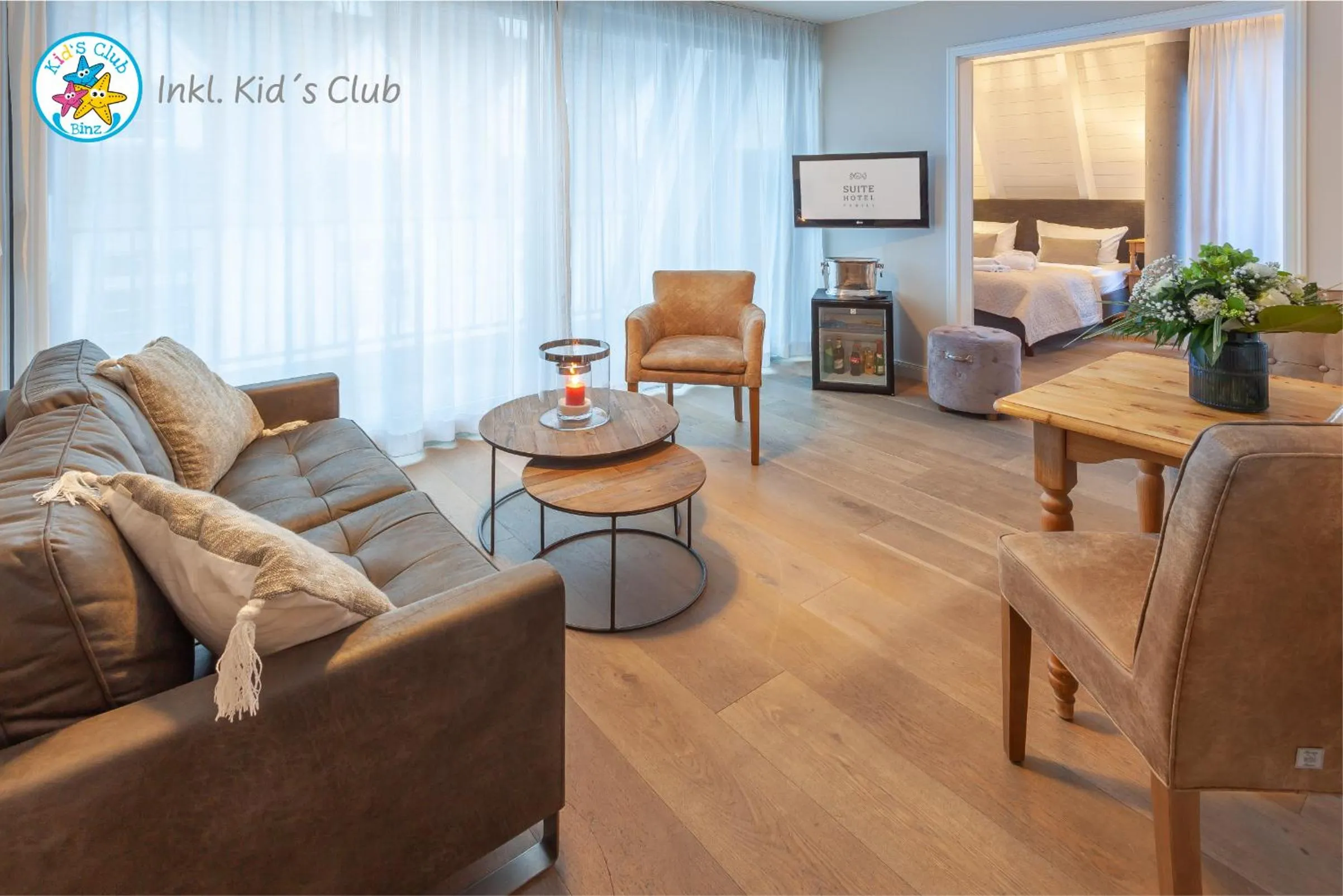 Living room, Bed in Suite Hotel Binz Familienhotel Rügen