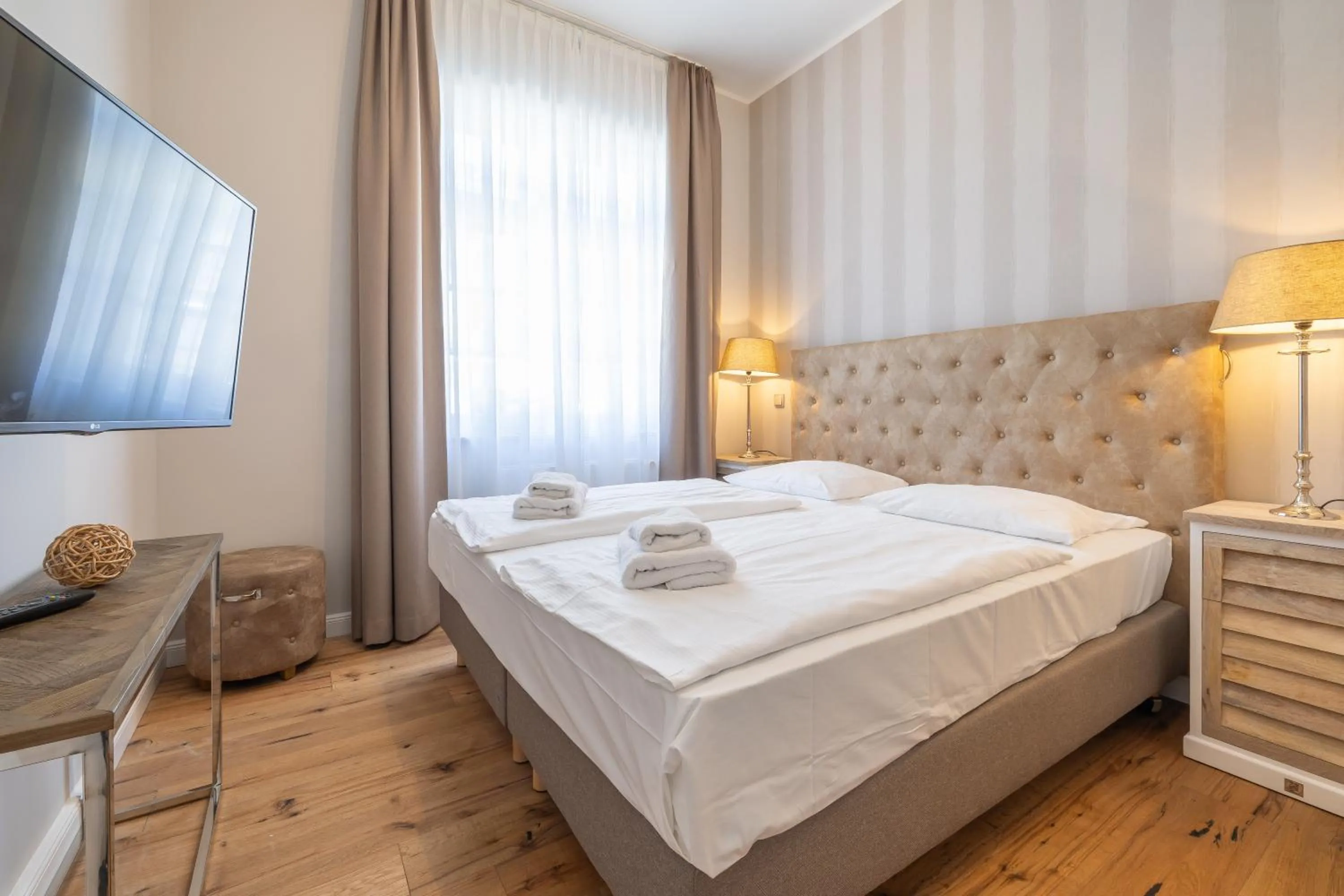 Bedroom, Bed in Suite Hotel Binz Familienhotel Rügen