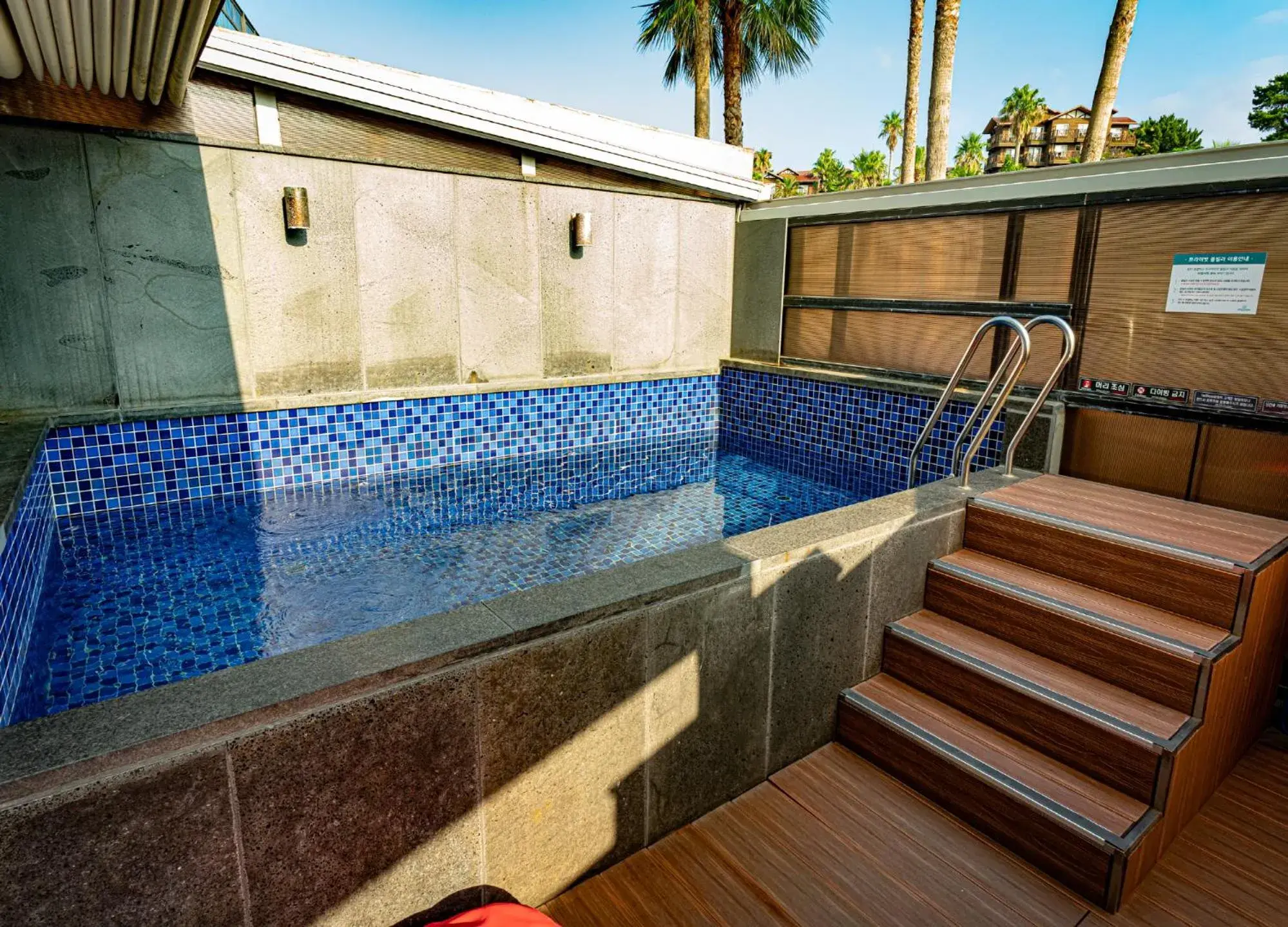 Pool Villa Royal Suite in Dyne Oceano Hotel Pool Villa Royal Suite in Dyne Oceano Hotel