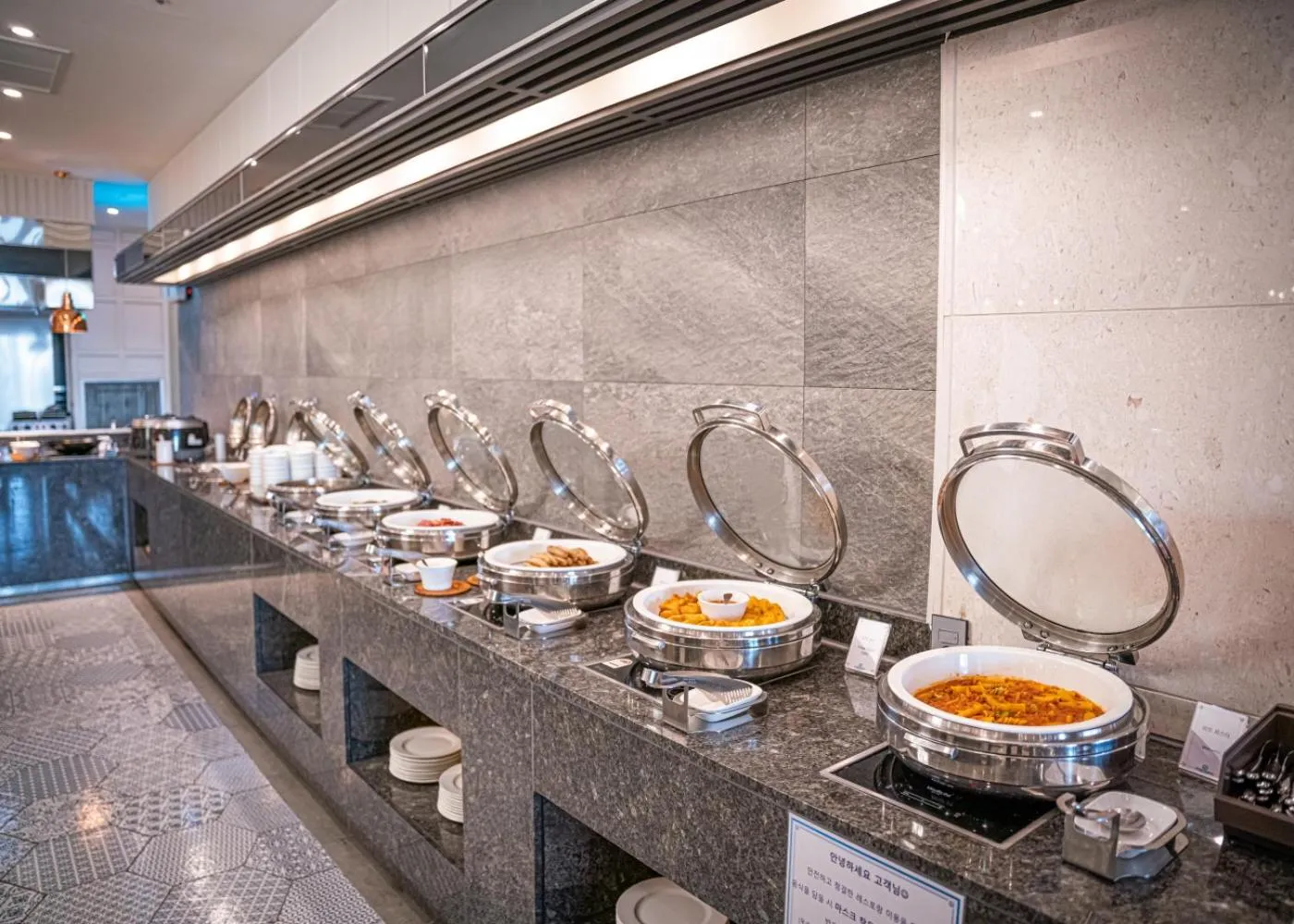 Breakfast in Dyne Oceano Hotel