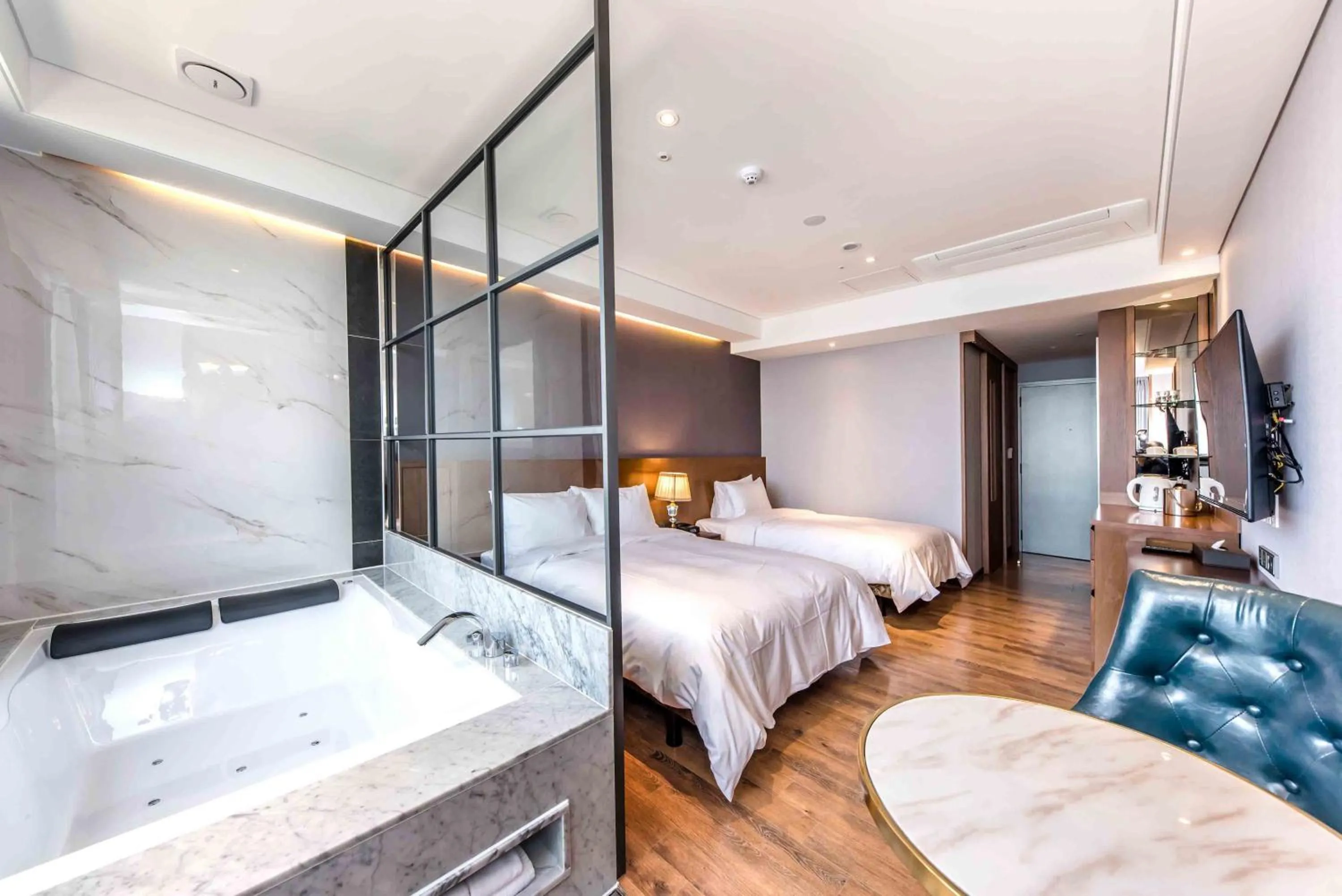 Deluxe Ocean Twin in Dyne Oceano Hotel