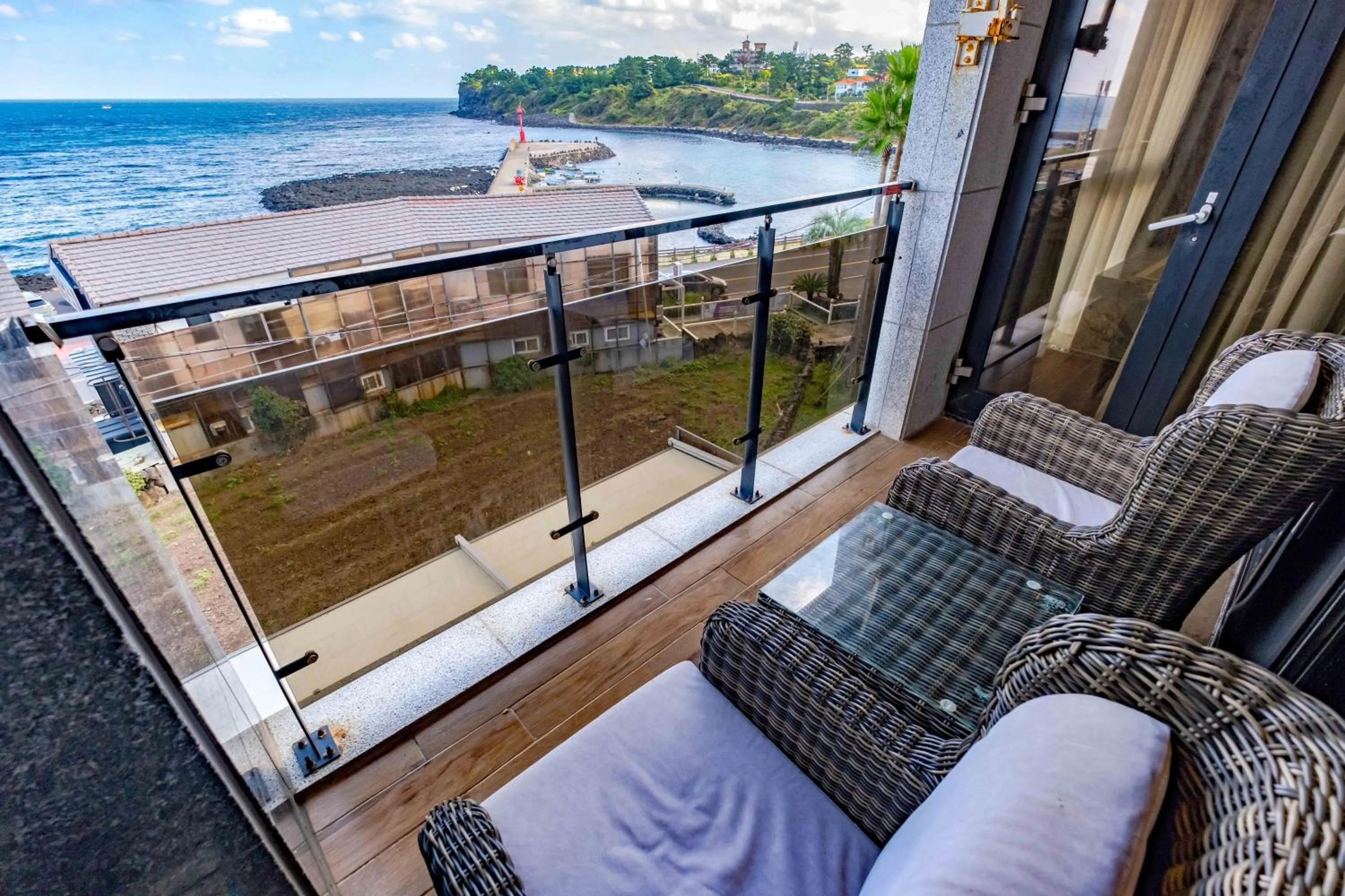 Family Ocean Suite in Dyne Oceano Hotel