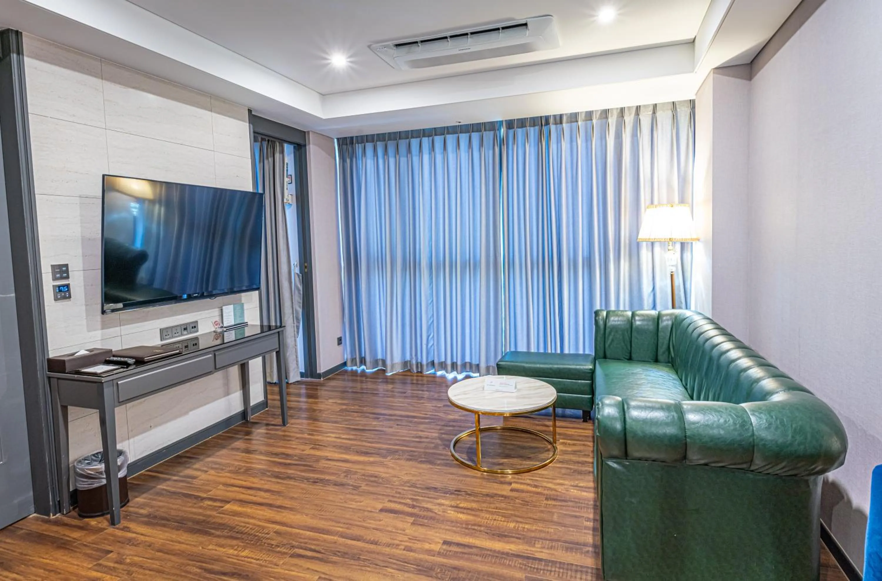 Living room in Dyne Oceano Hotel