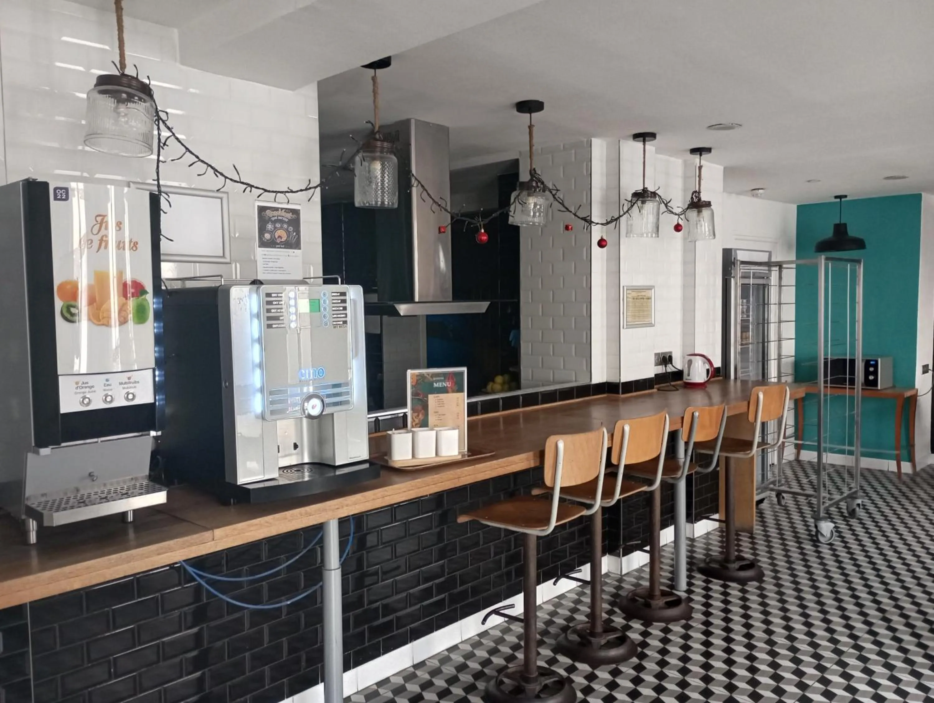 Arty Paris Porte de Versailles by River