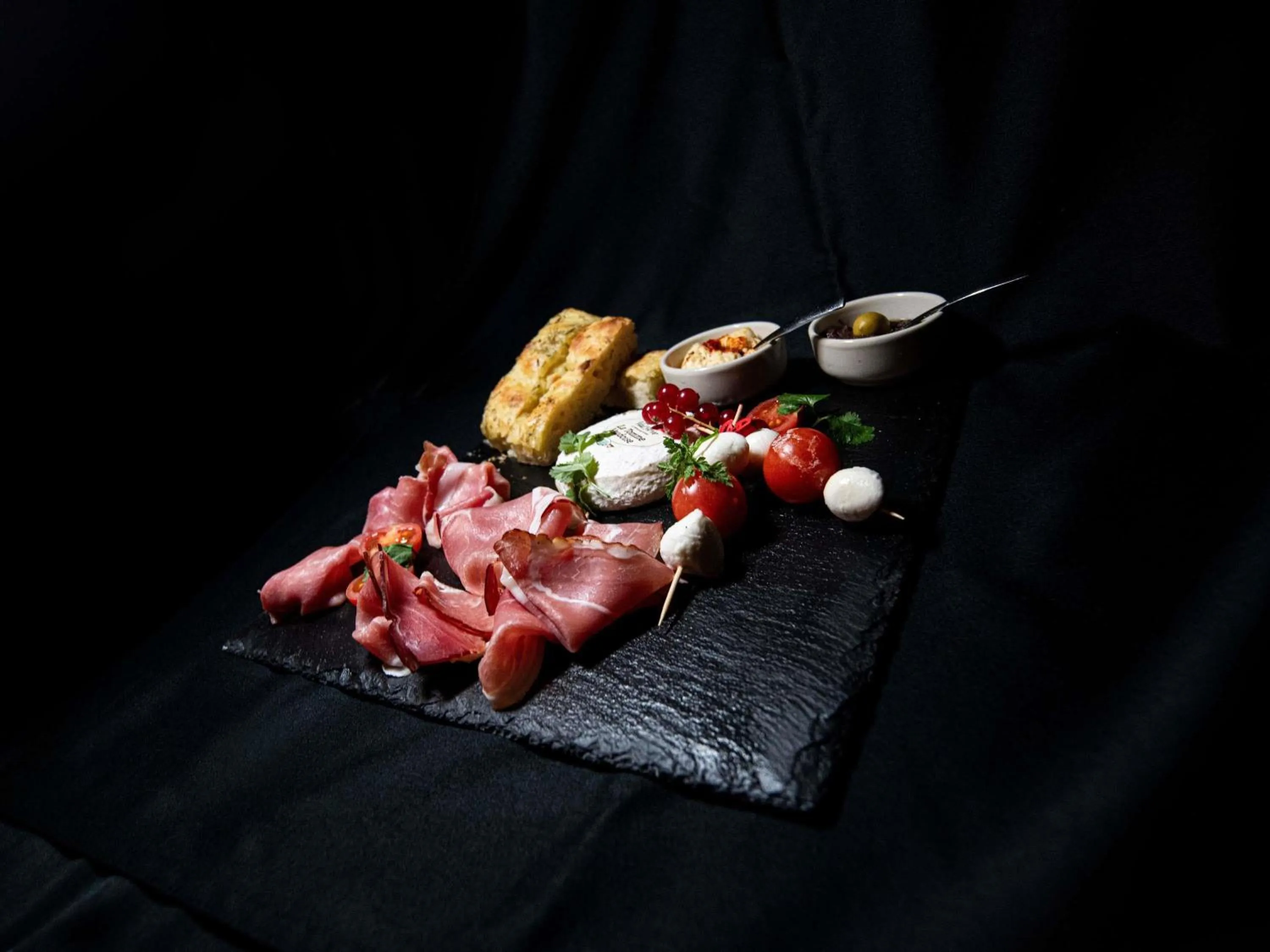 Lounge or bar in ibis Styles Lausanne Center MadHouse