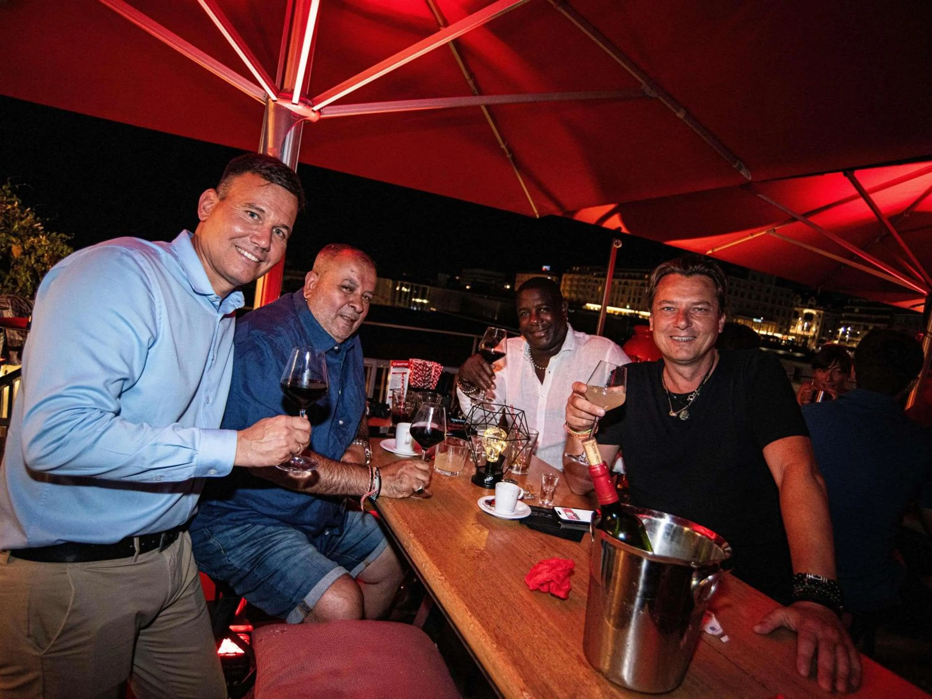 Lounge or bar in ibis Styles Lausanne Center MadHouse