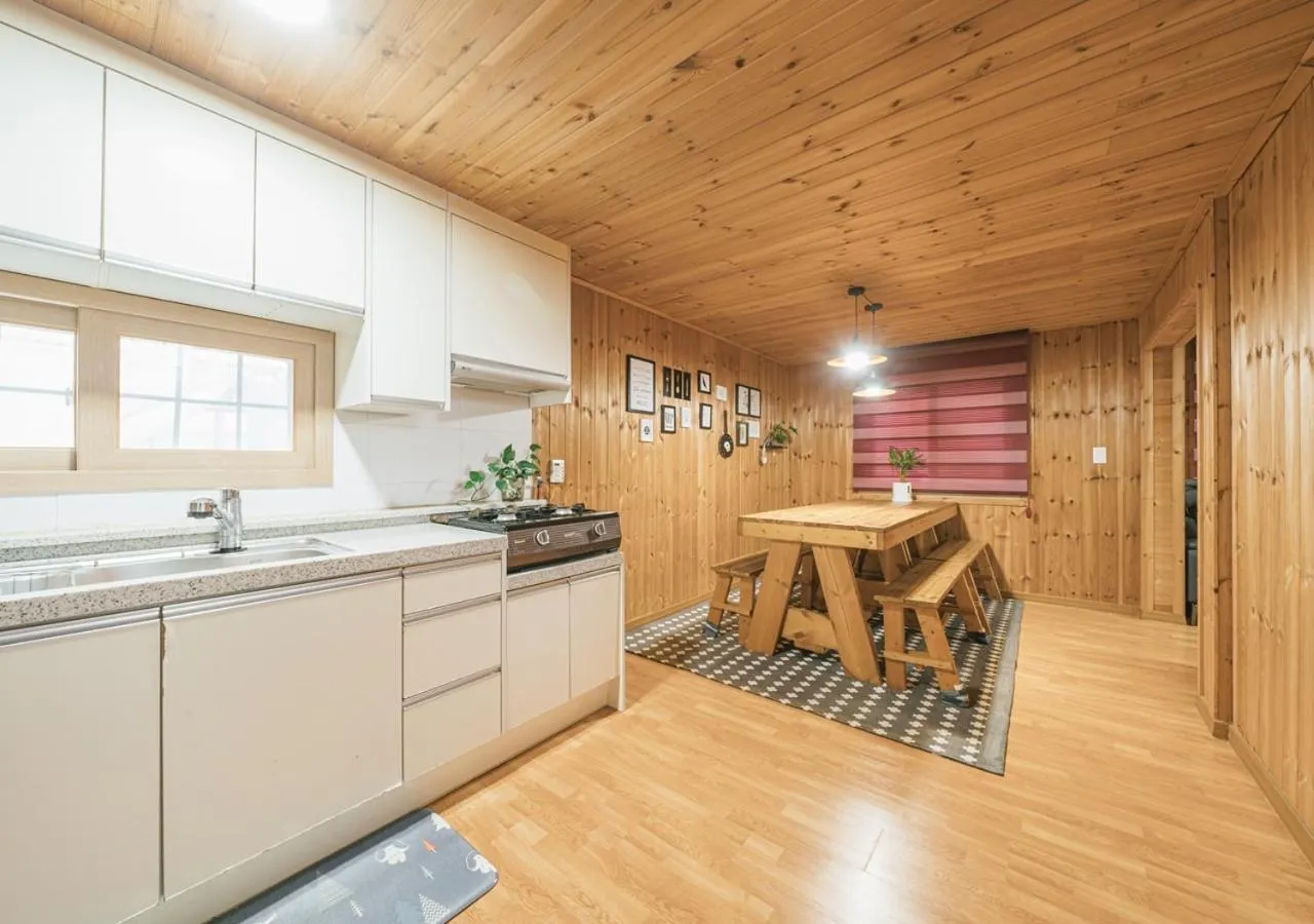 Jeju Haepoomdal Pension