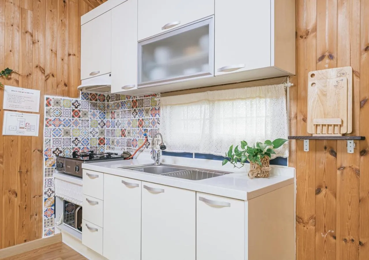 Jeju Haepoomdal Pension