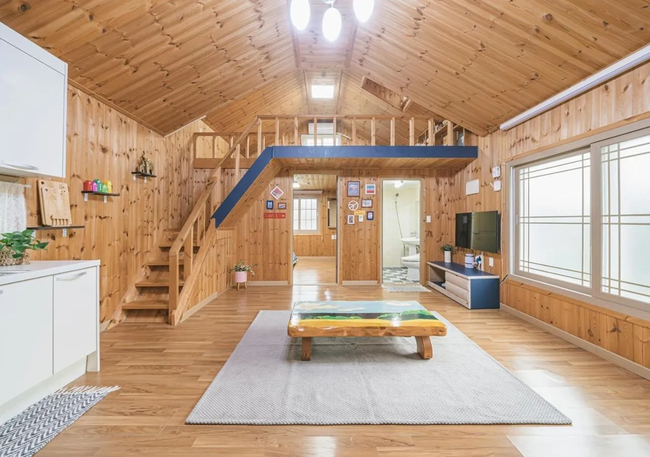 Jeju Haepoomdal Pension