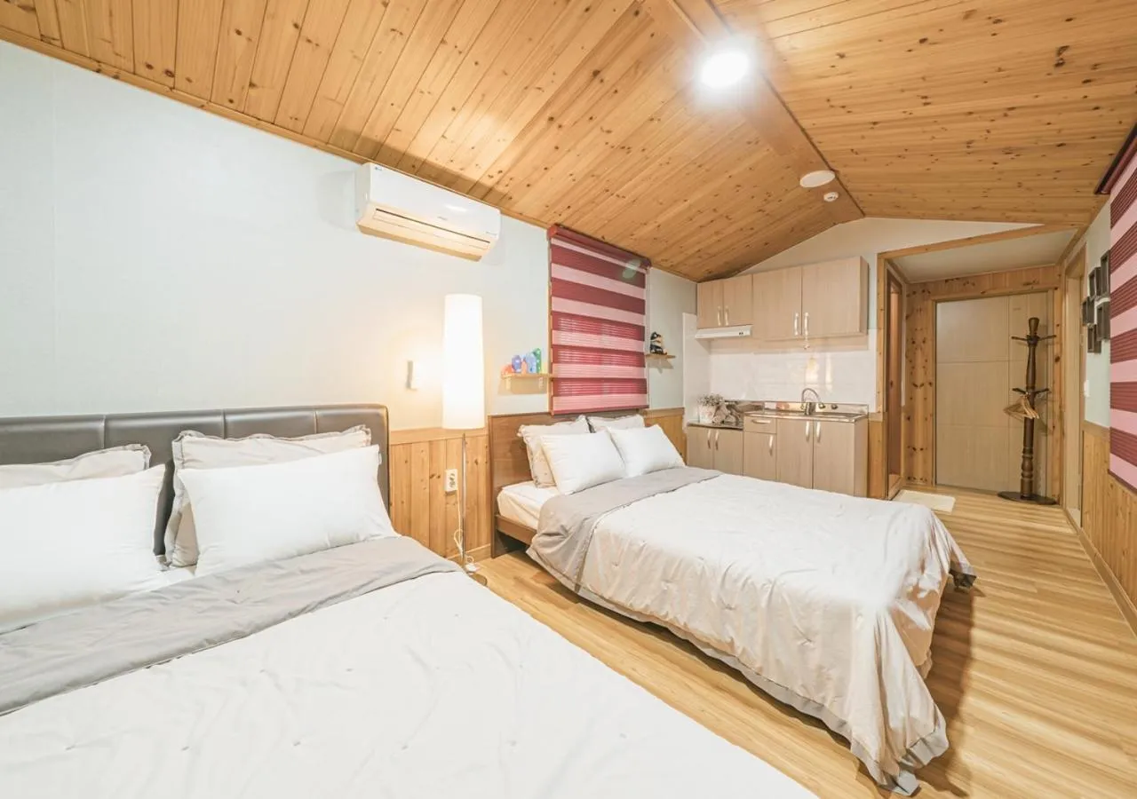 Jeju Haepoomdal Pension