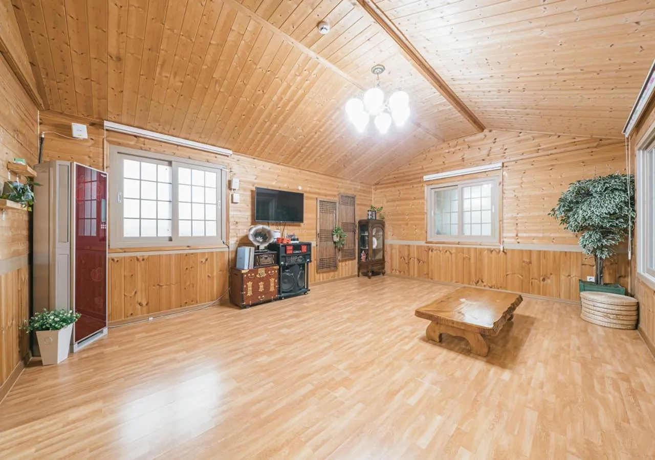 Jeju Haepoomdal Pension