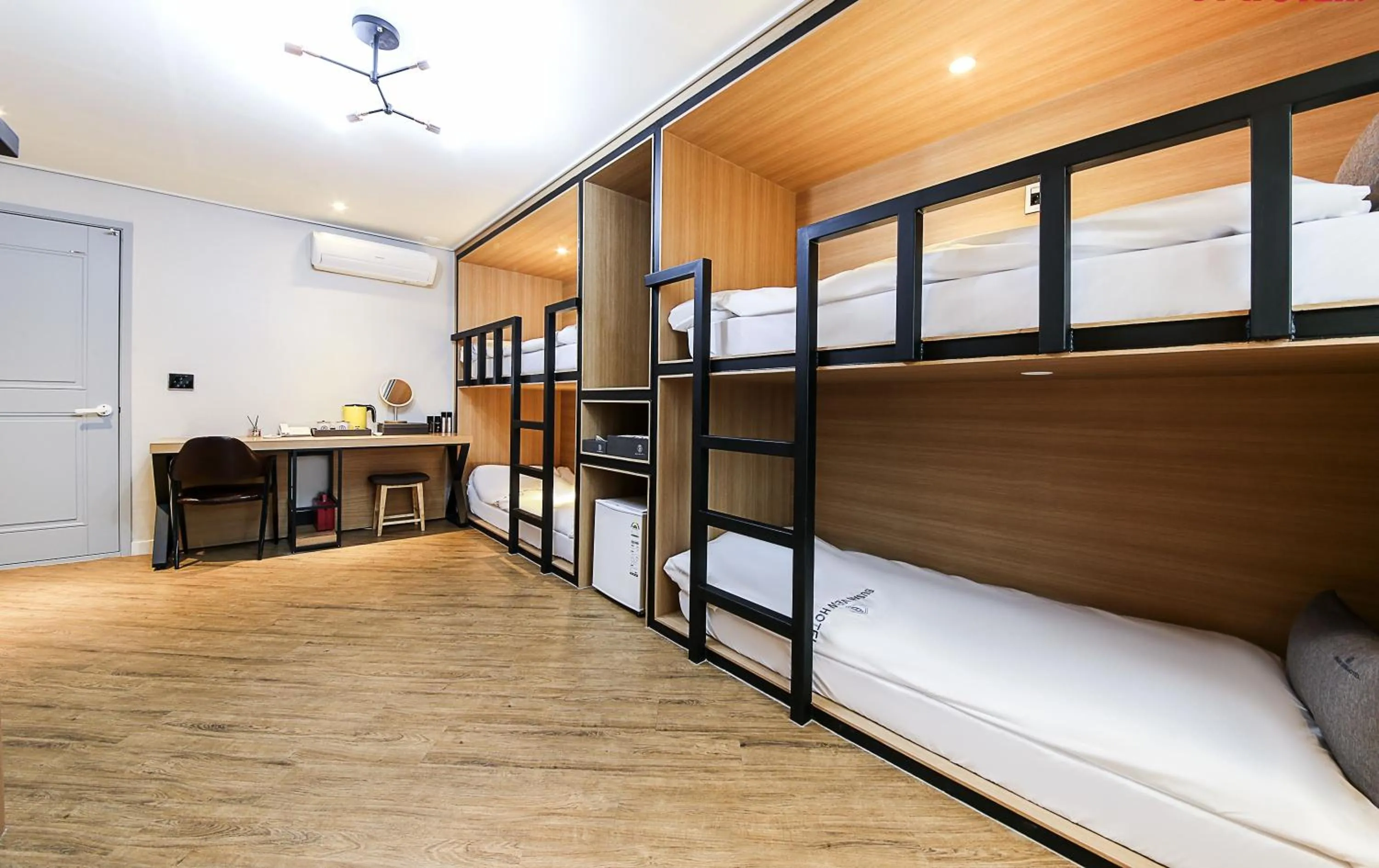 Bed in Busan Station BUSAN VIEW HOTEL