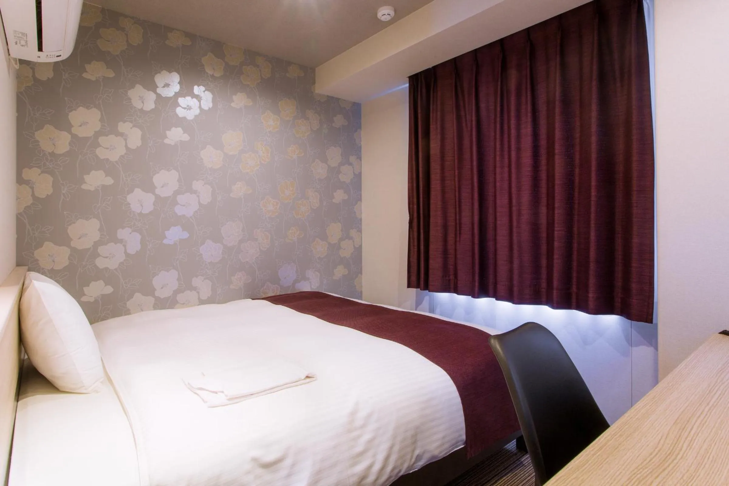 Bedroom, Bed in Kuretake-Inn Hamamatsueki Minamiguchi Premium