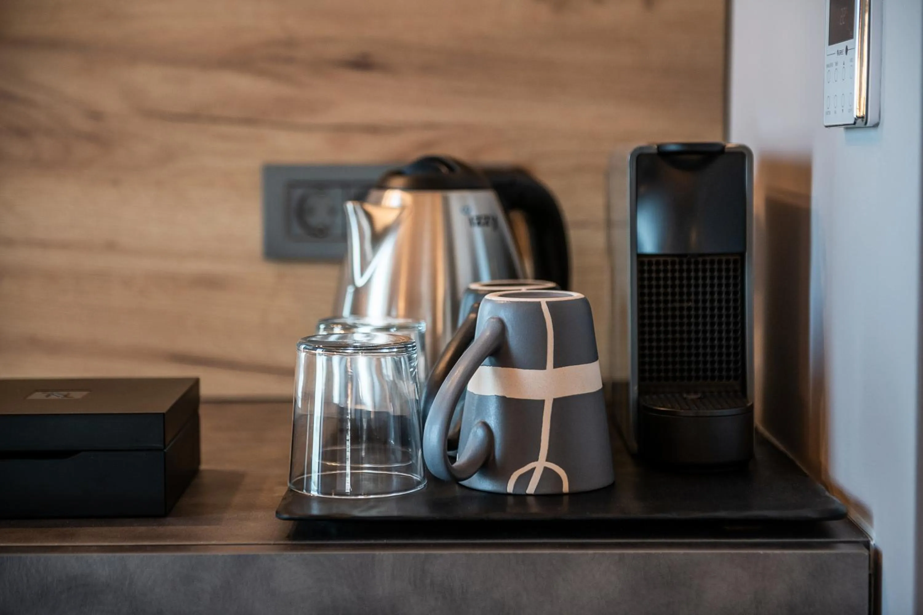 Coffee/tea facilities in Ciel Collection Suites