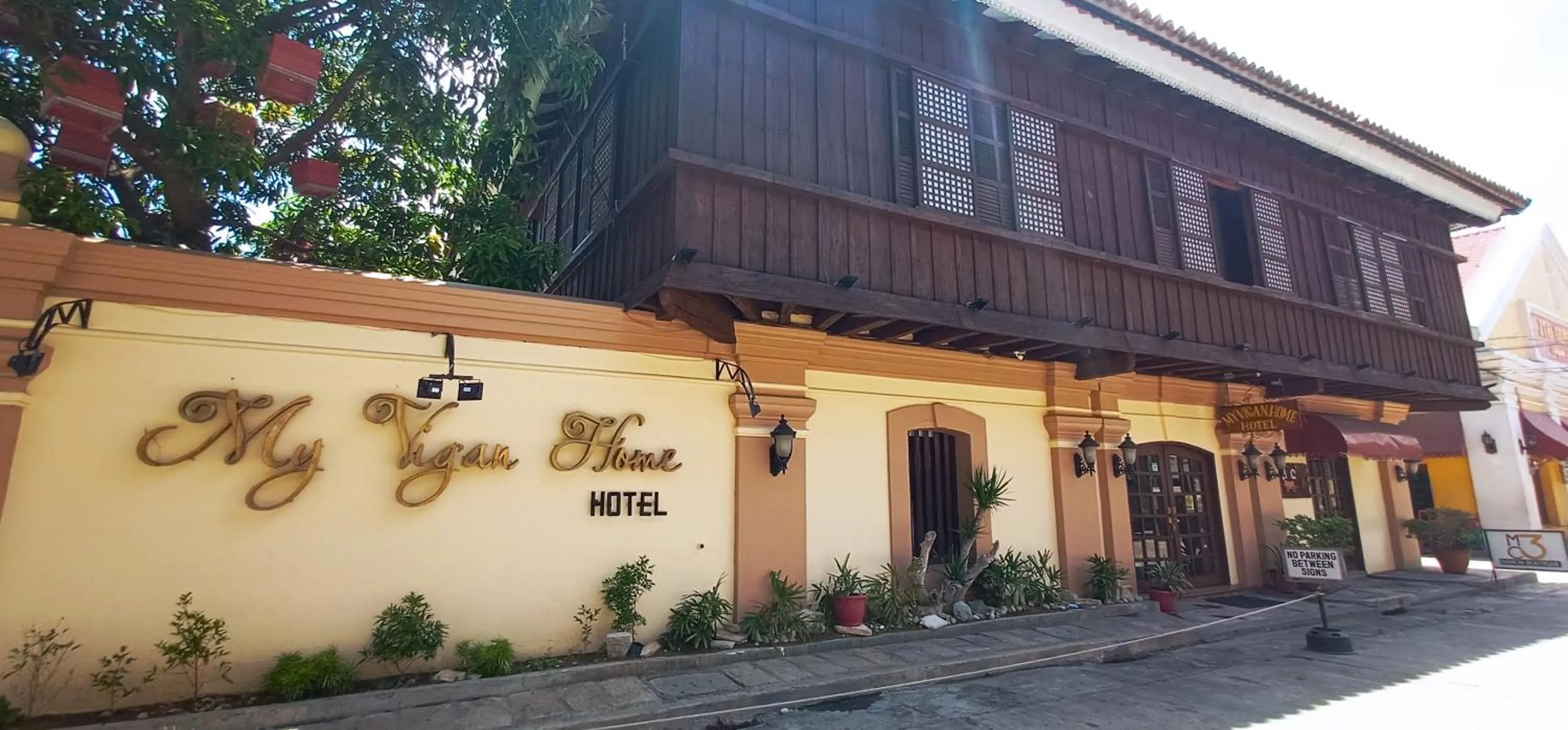 Facade/entrance in My Vigan Home Hotel