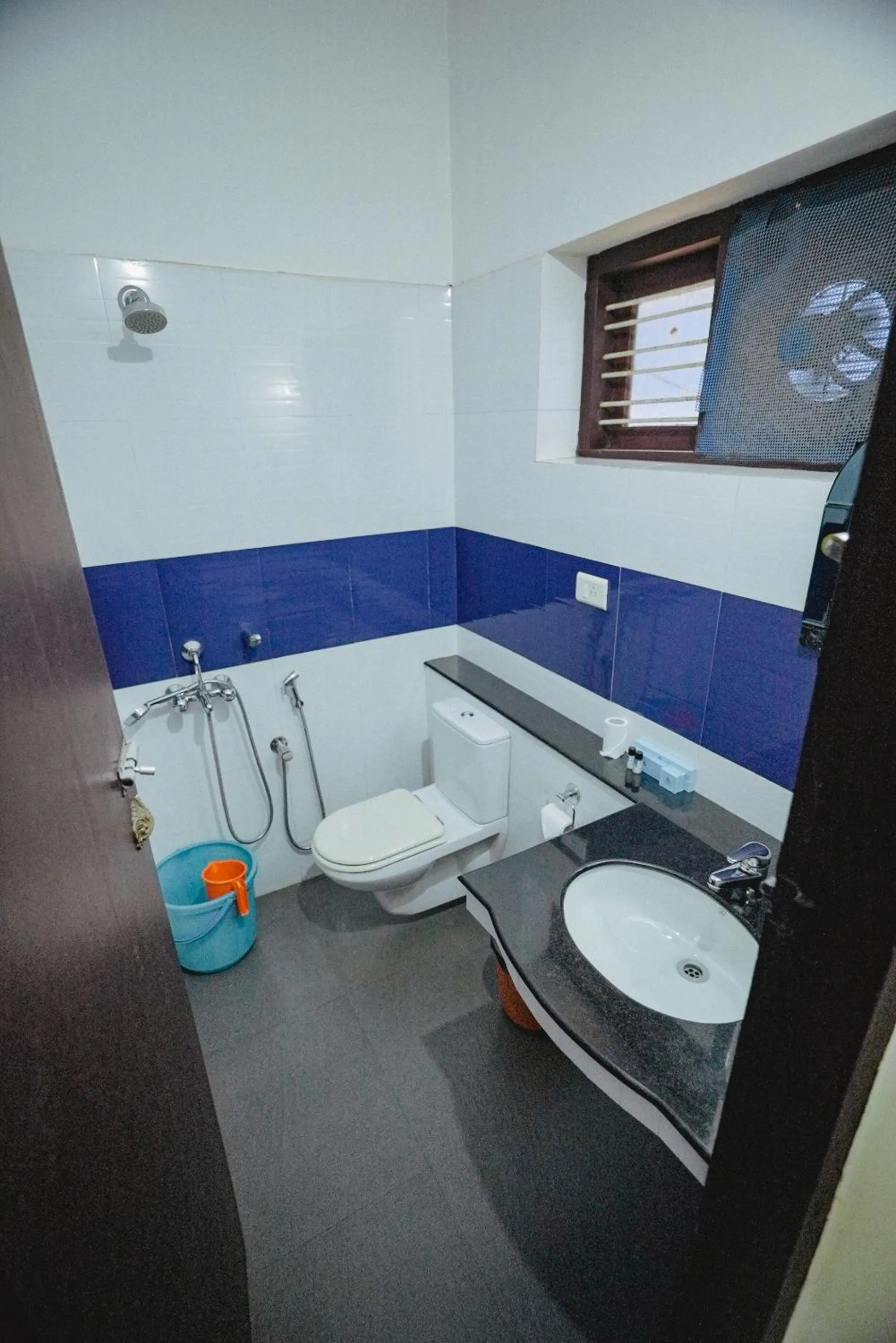 Shower in Raja Park Beach Resort