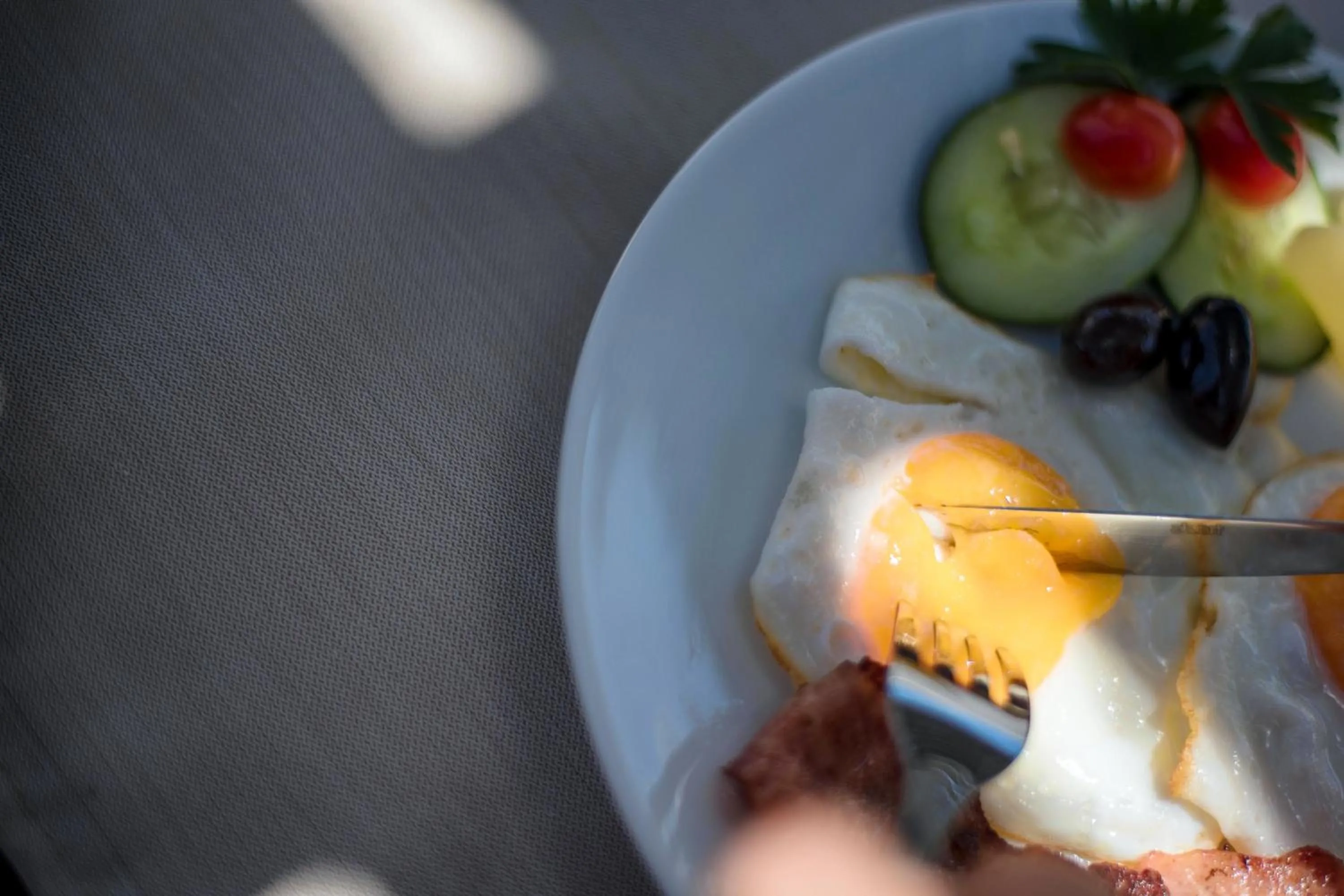 Meals in Melidron Hotel & Suites