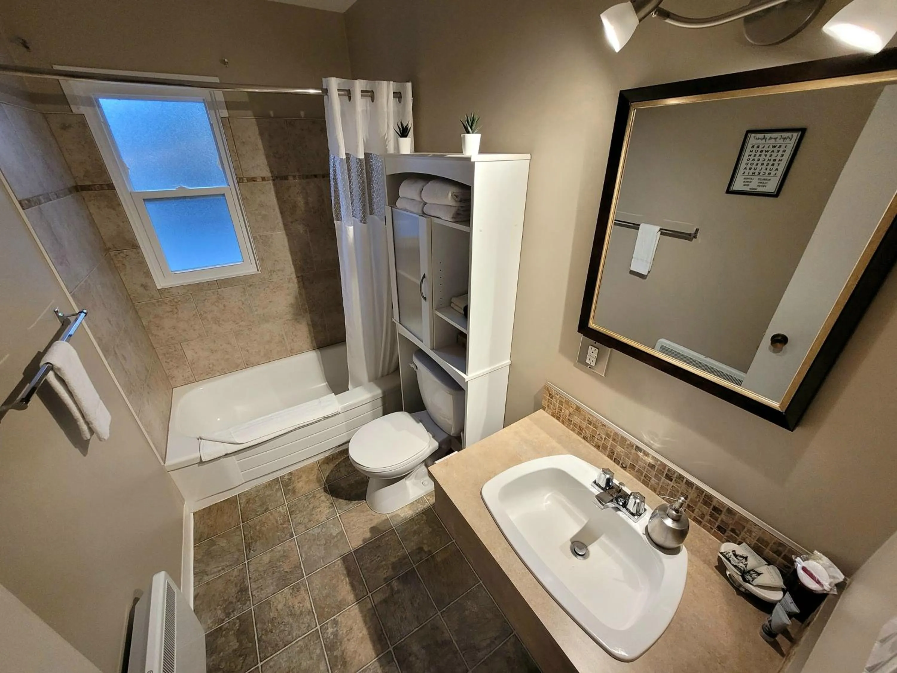 Bathroom in Lido Motel