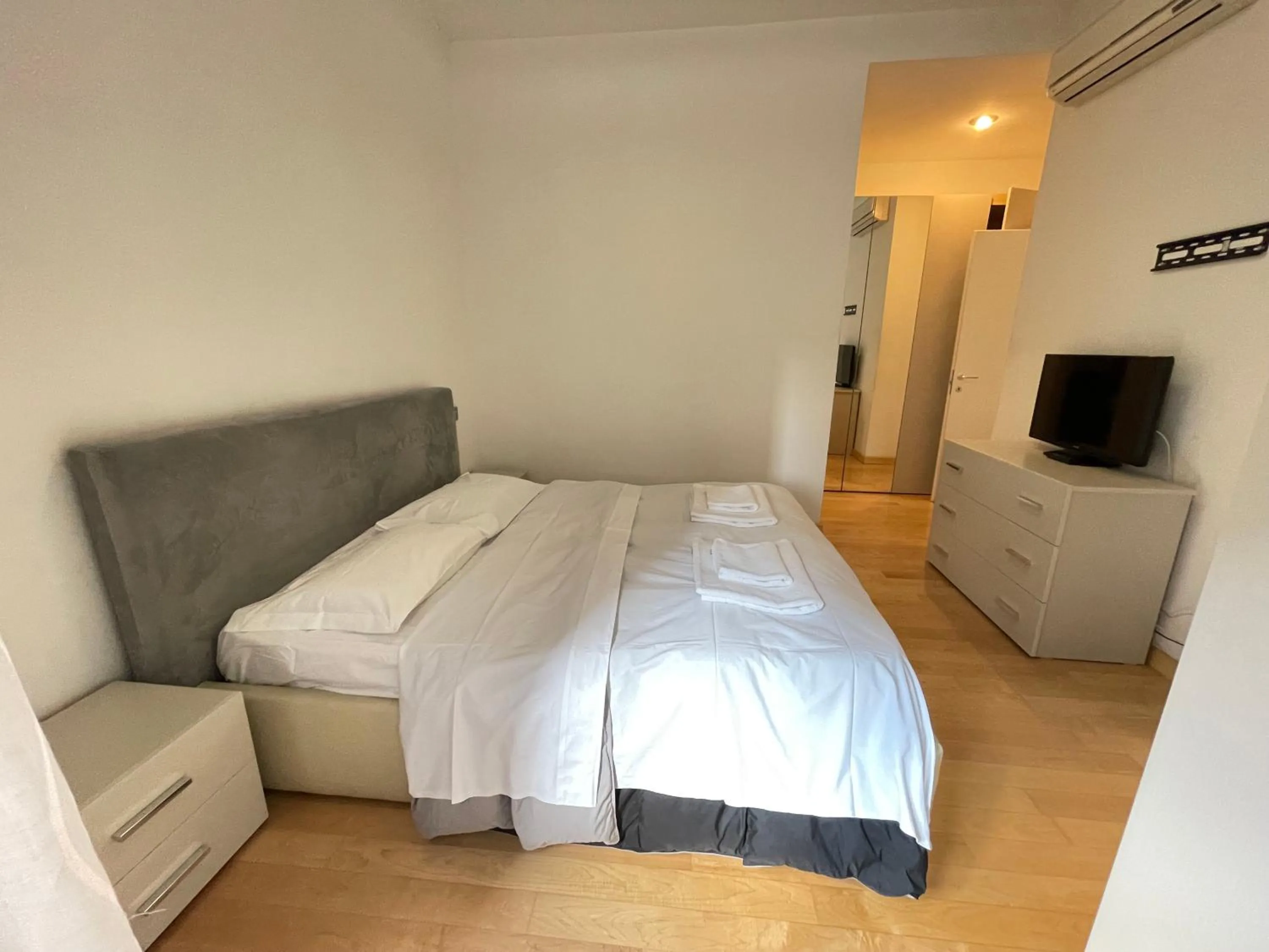 Bedroom, Bed in Luciano Laterani Guest House