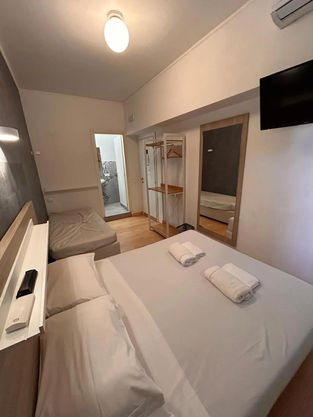 Bedroom, Bed in Luciano Laterani Guest House