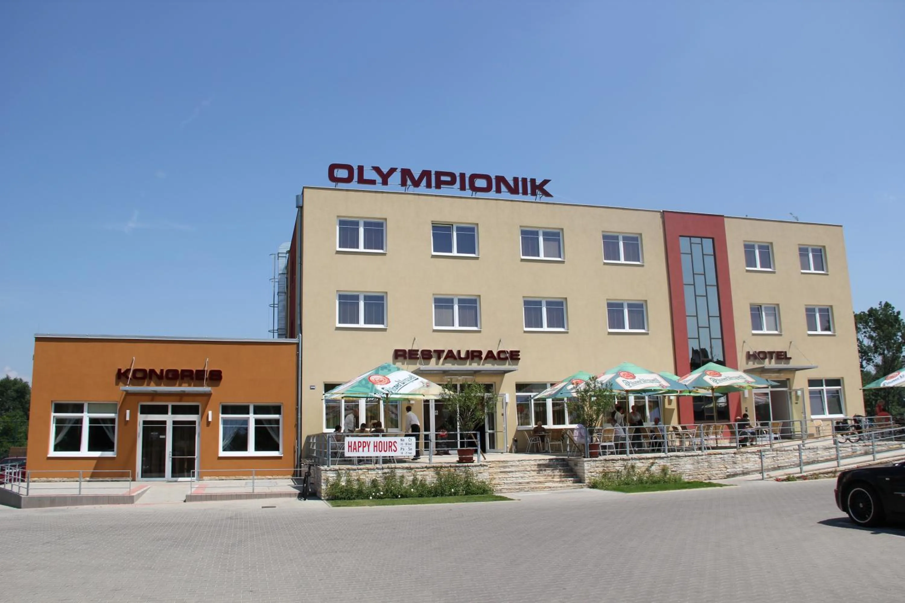Facade/entrance in Hotel Olympionik