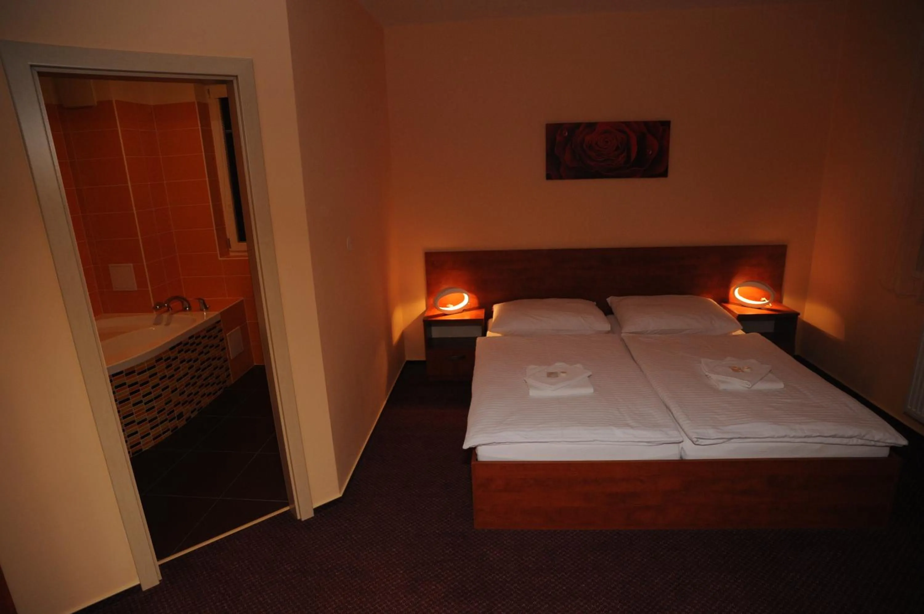 Bedroom, Bed in Hotel Olympionik