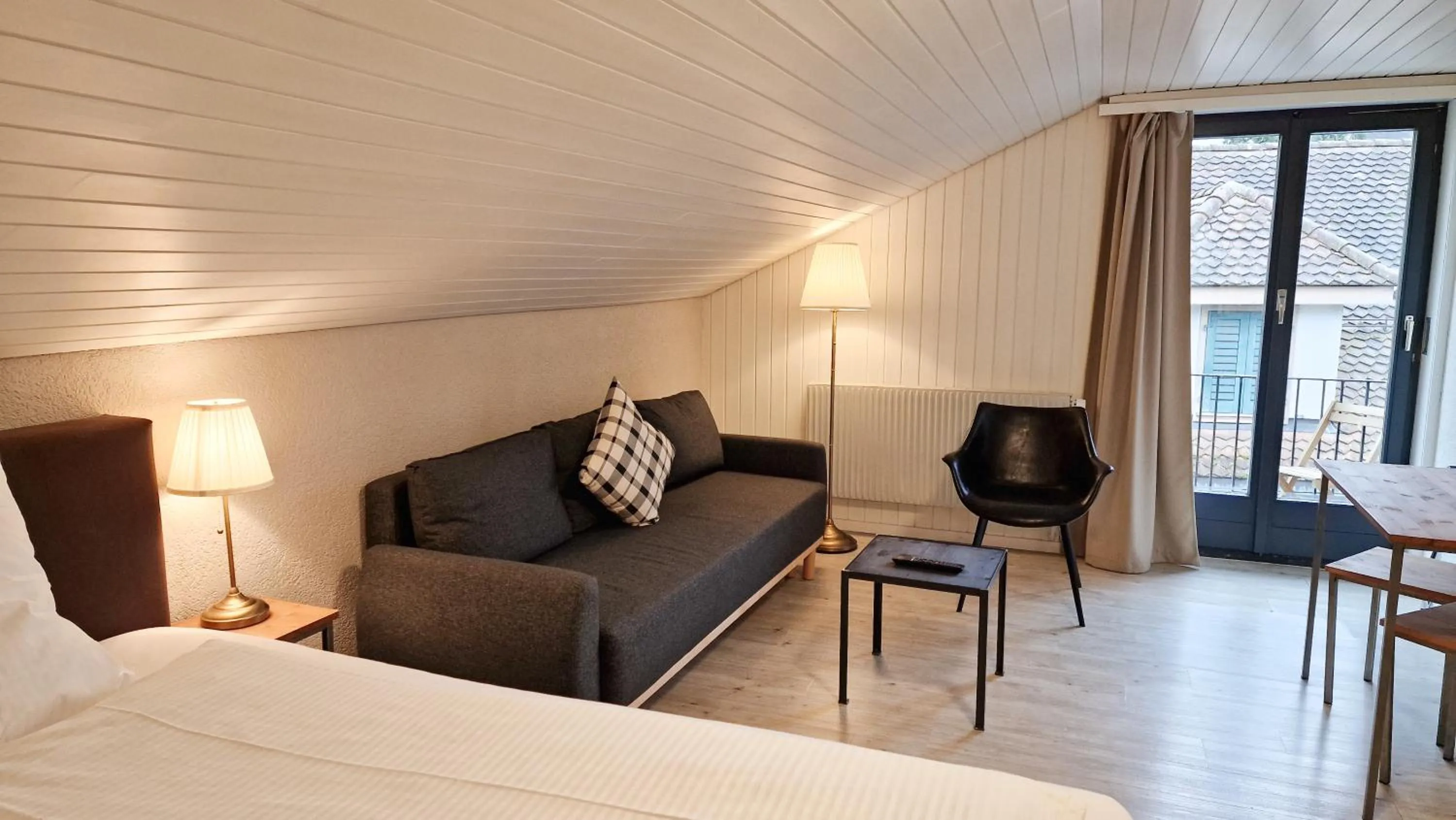 Seating area, Bed in Drei Könige