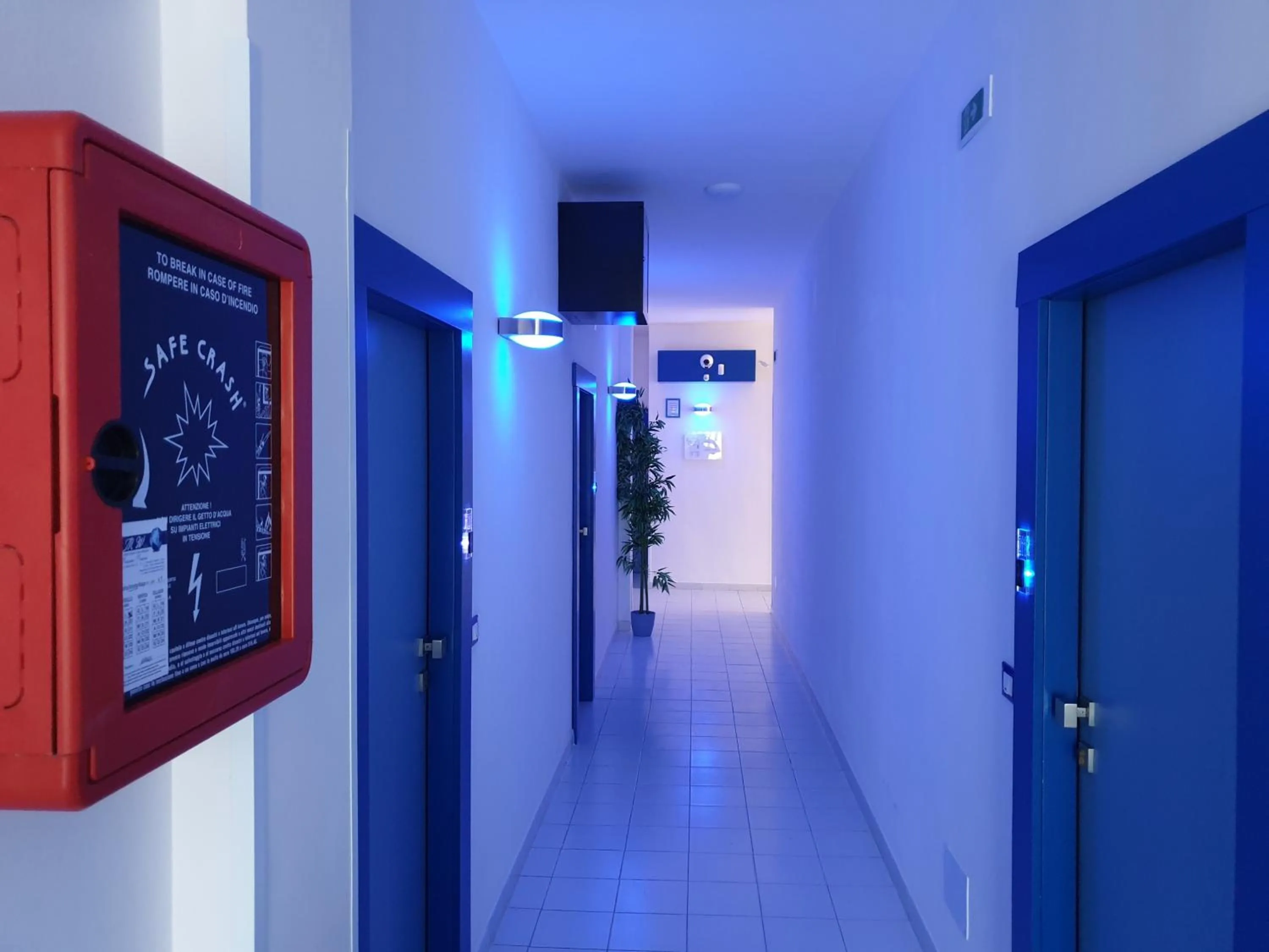 Bedroom in Hotel Caraibisiaco sul mare