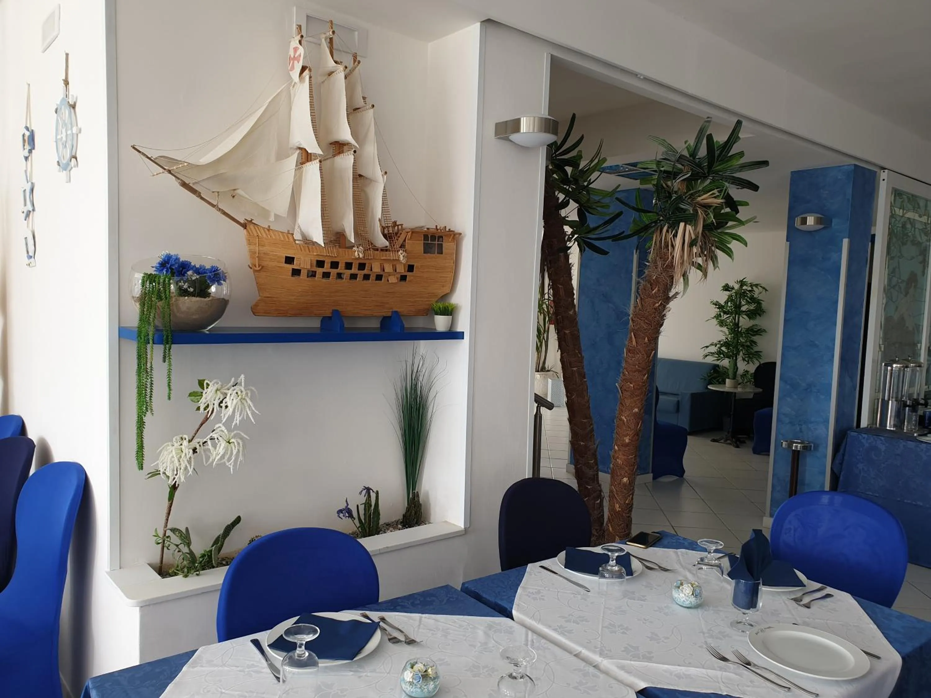Restaurant/places to eat in Hotel Caraibisiaco sul mare