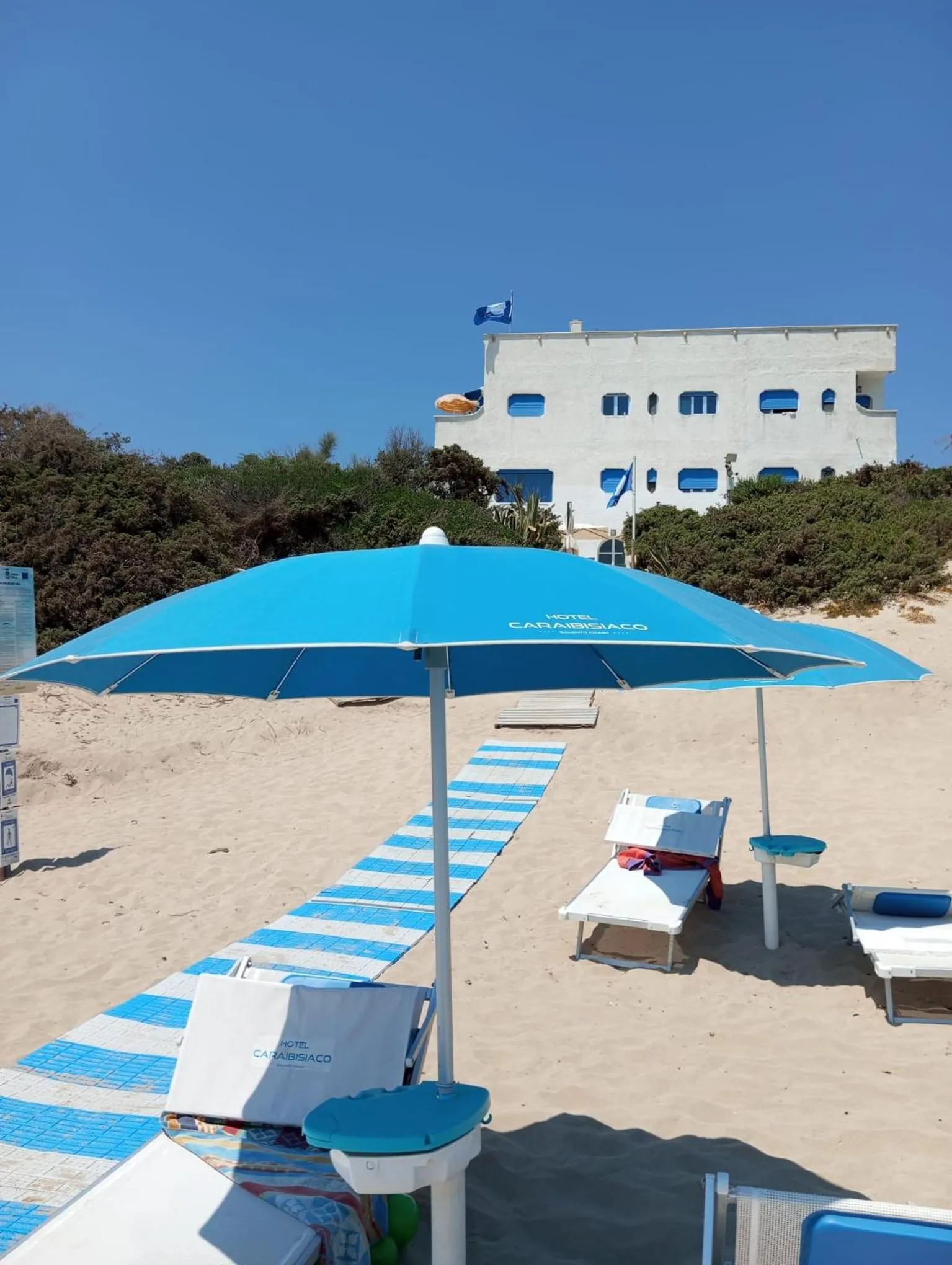 Property building in Hotel Caraibisiaco sul mare