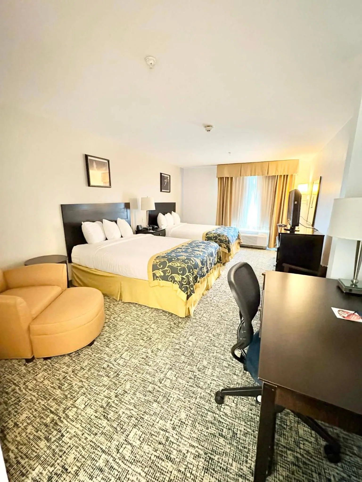 Bedroom, Bed in Wingate by Wyndham Houma