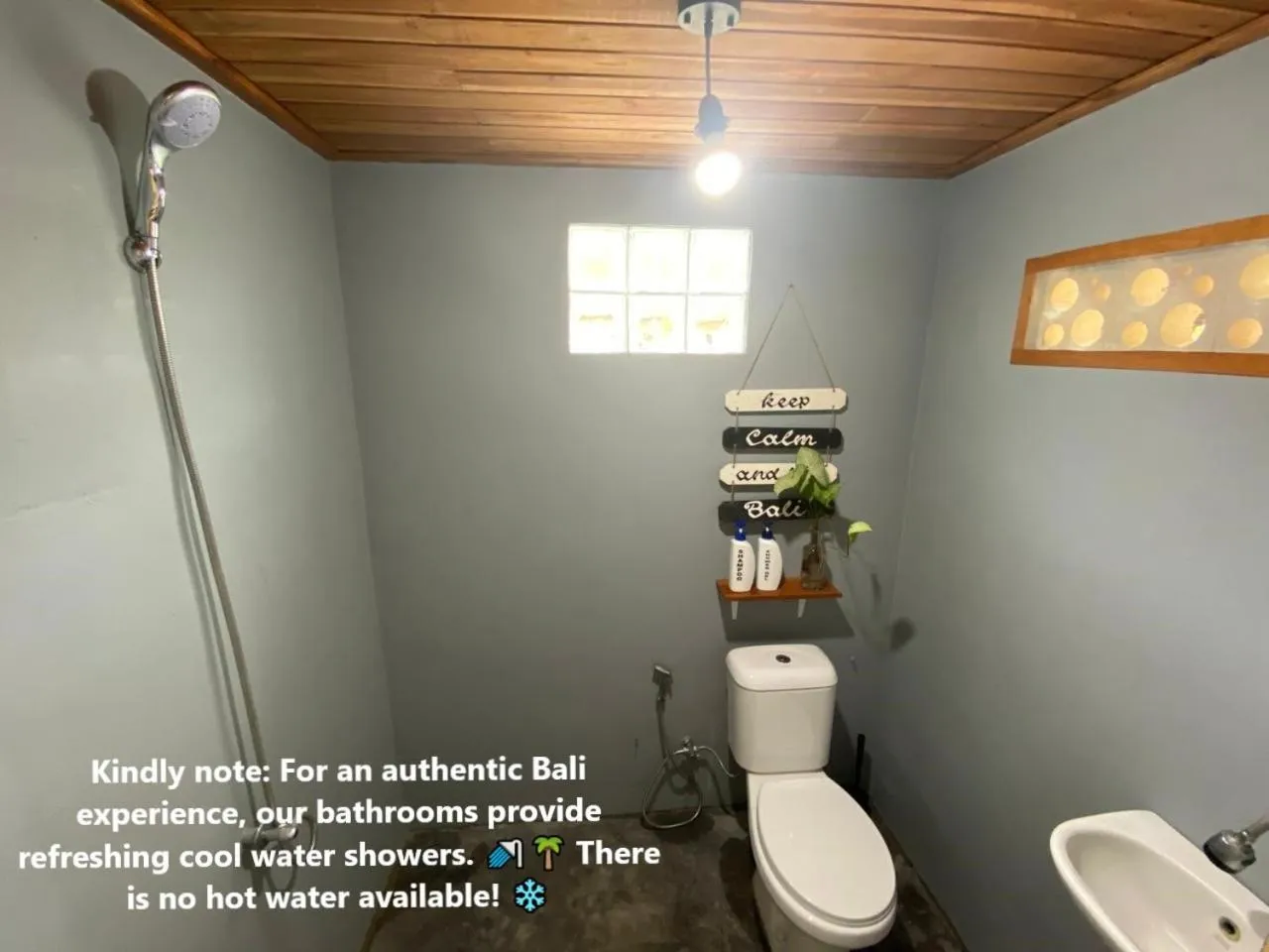 Twin Room with Private Bathroom in Coliving Bali SWEET HOME Kost Lengkap di Tabanan Kota