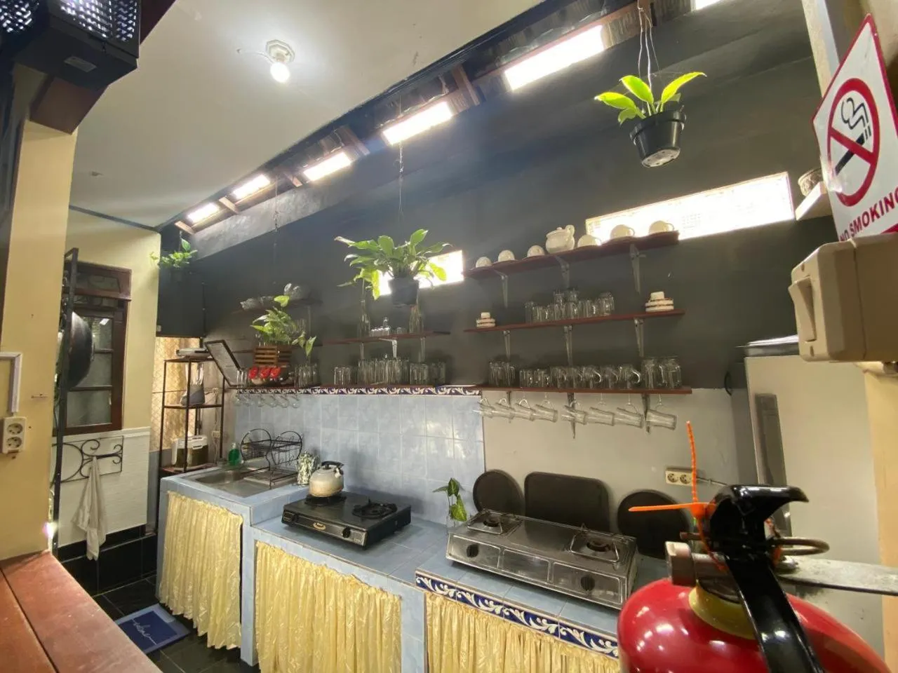 Kitchen or kitchenette in Coliving Bali SWEET HOME Kost Lengkap di Tabanan Kota